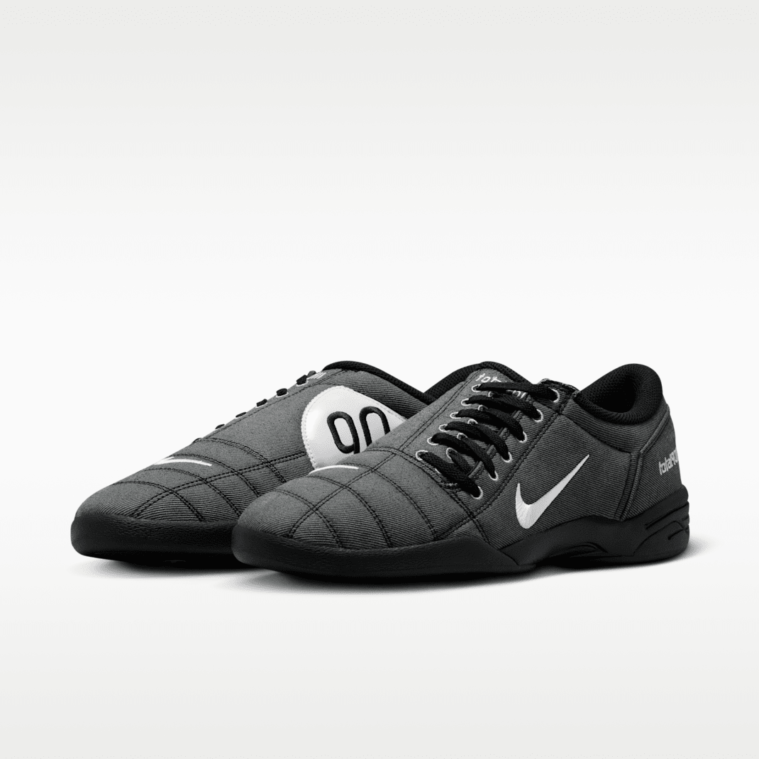 Black/Black/White