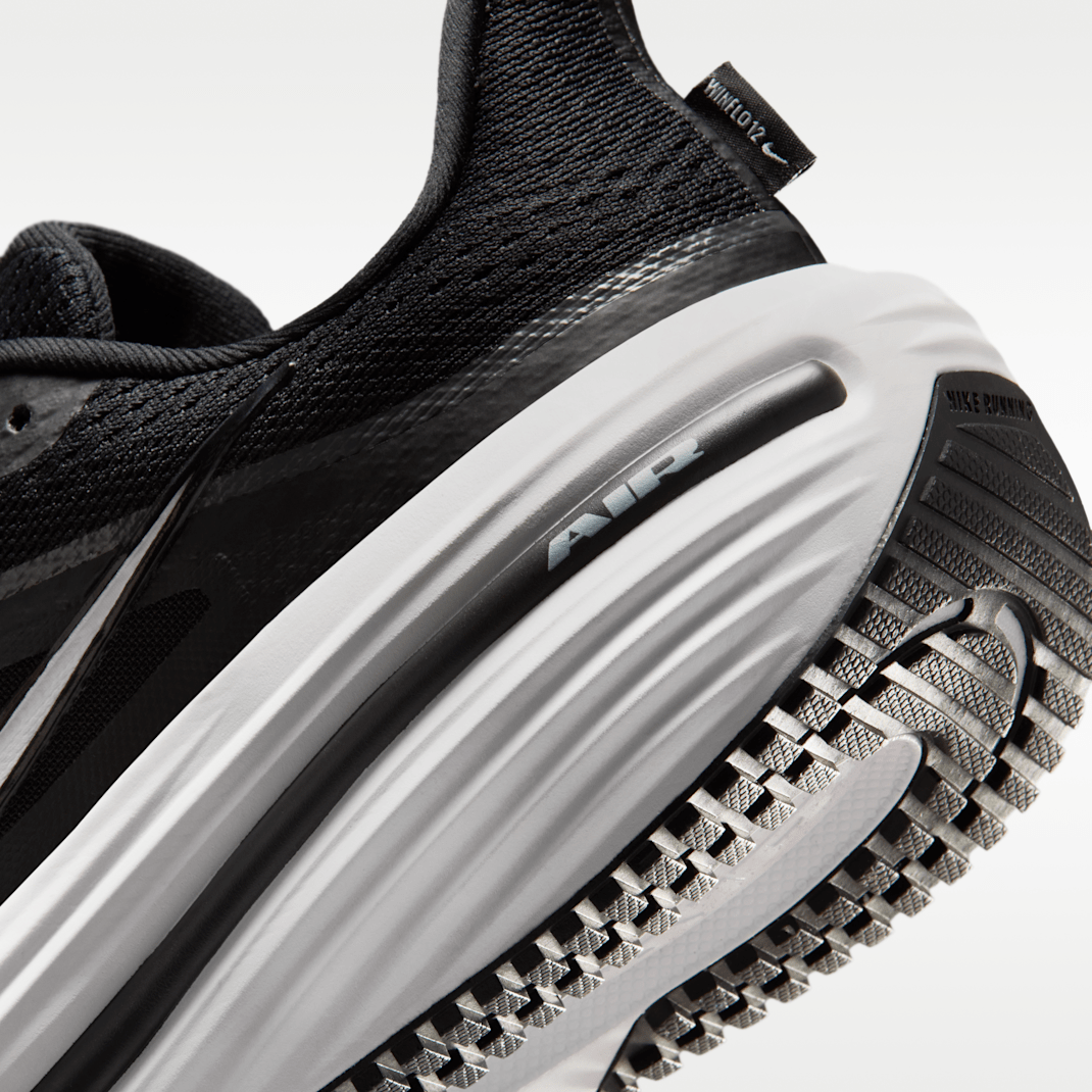Black/Dark Smoke Grey/White