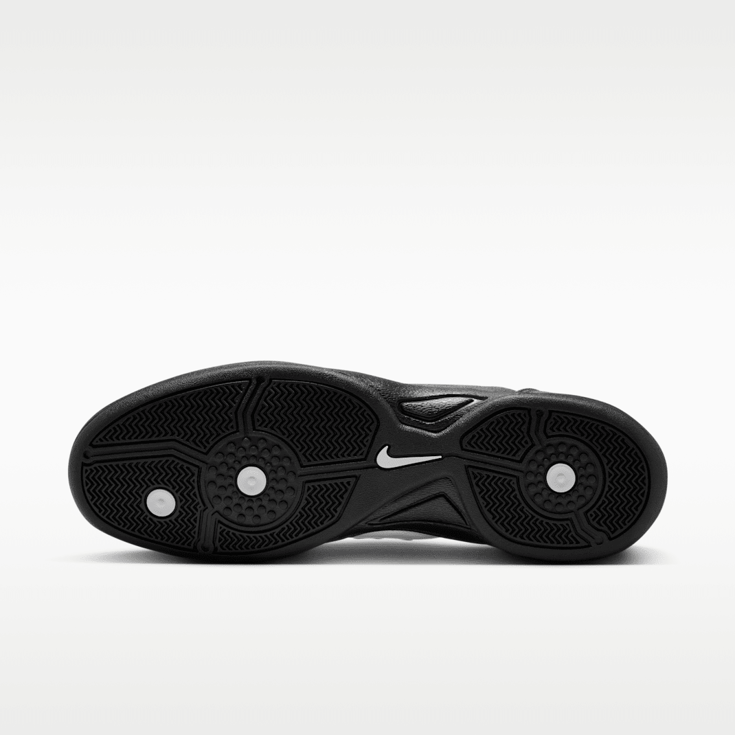Black/Black/White