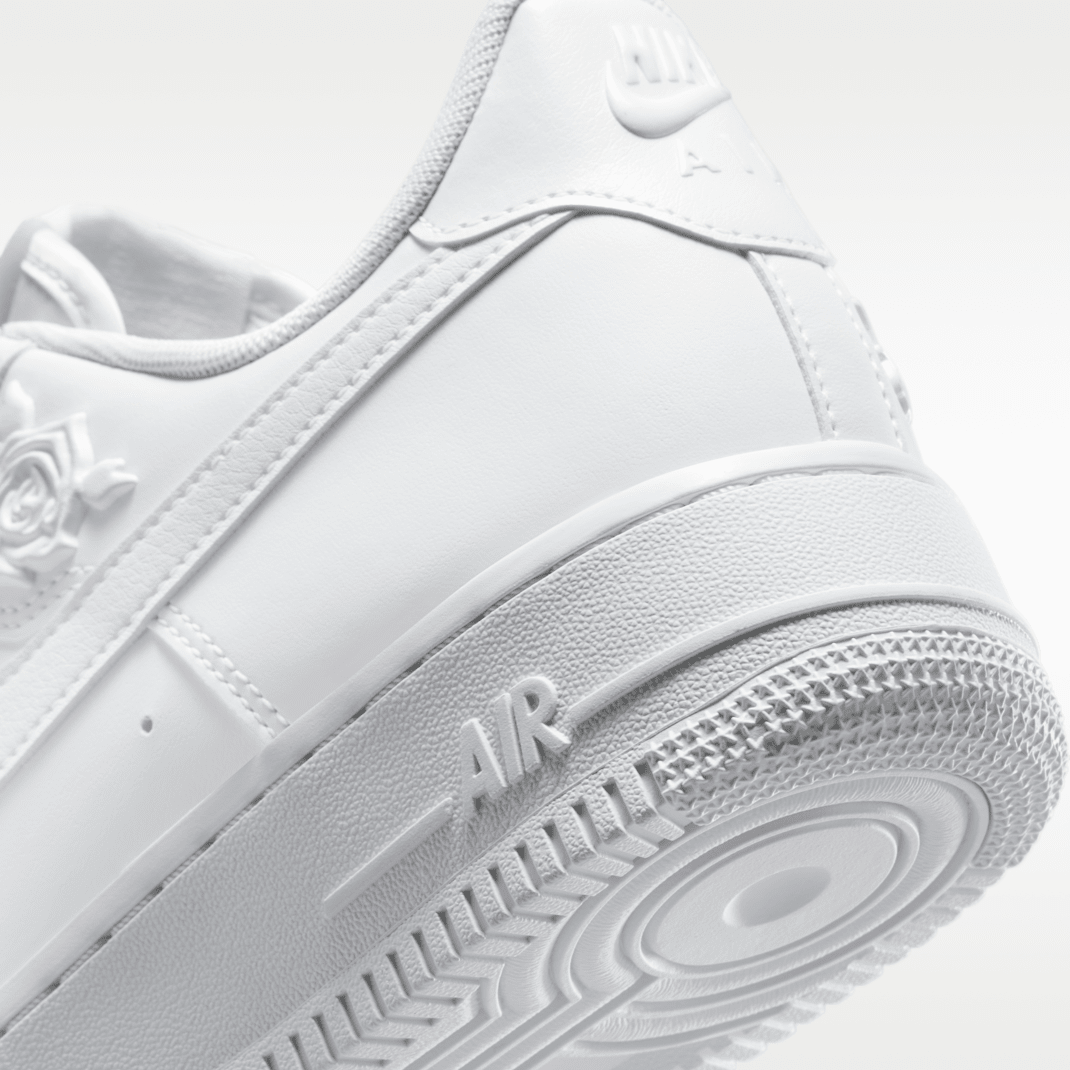 White/White/Black/White
