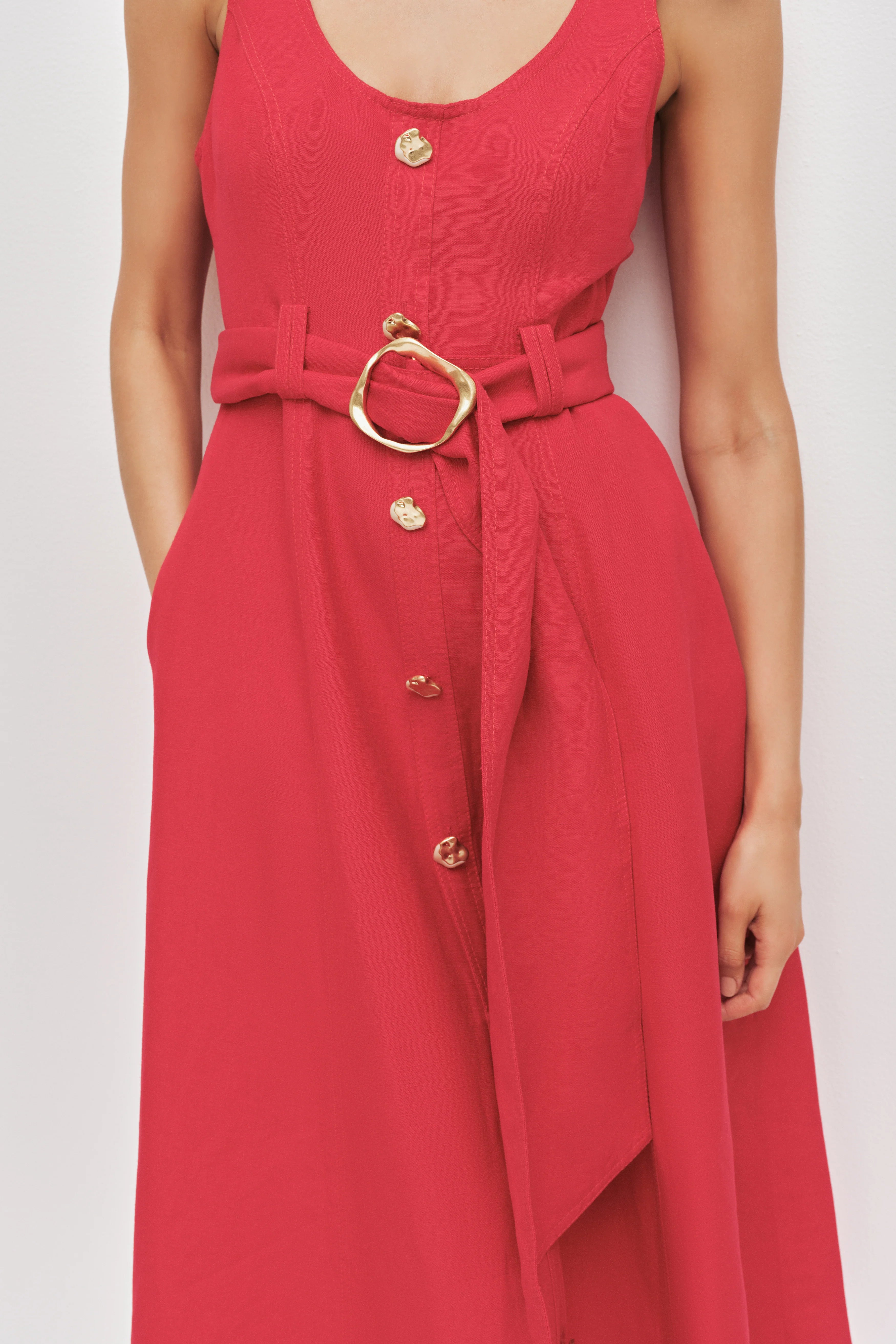 SCARLET RED