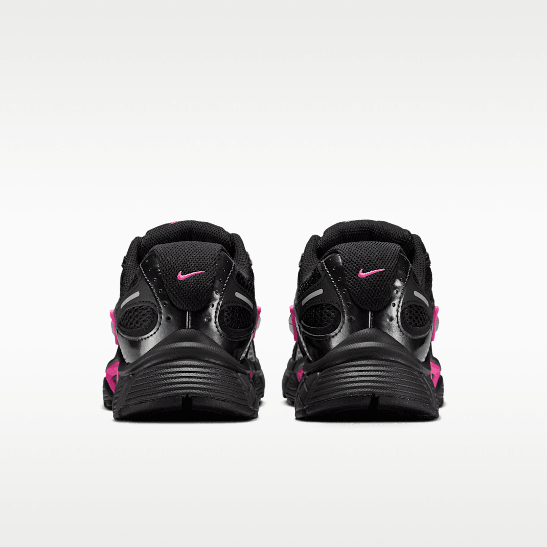 Black/Dark Smoke Grey/Pink Blast/Black