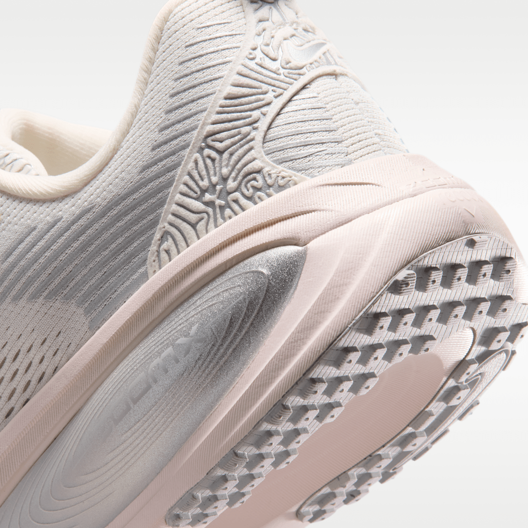 Phantom/Grey Fog/Metallic Silver/Summit White
