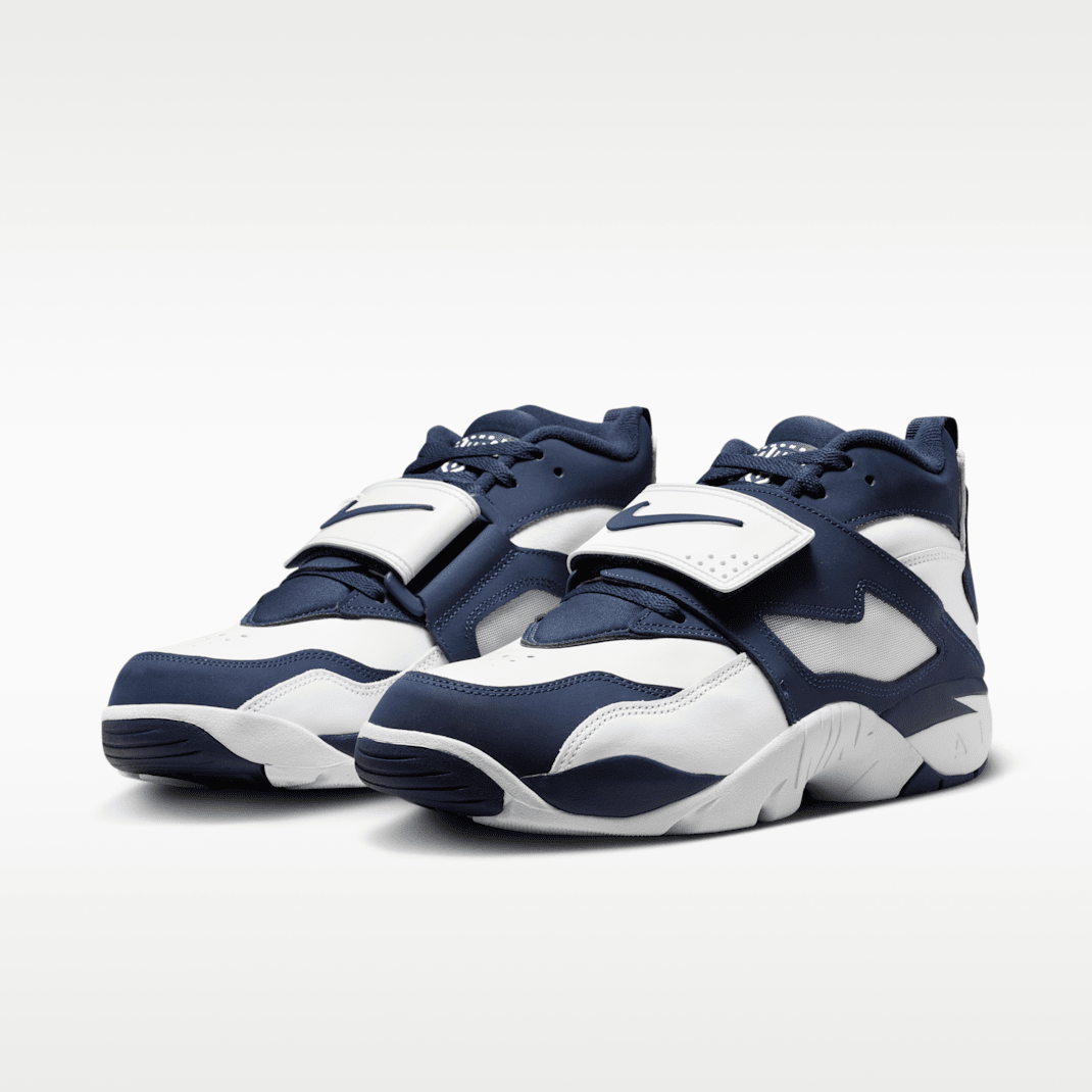 White/Metallic Silver/College Navy