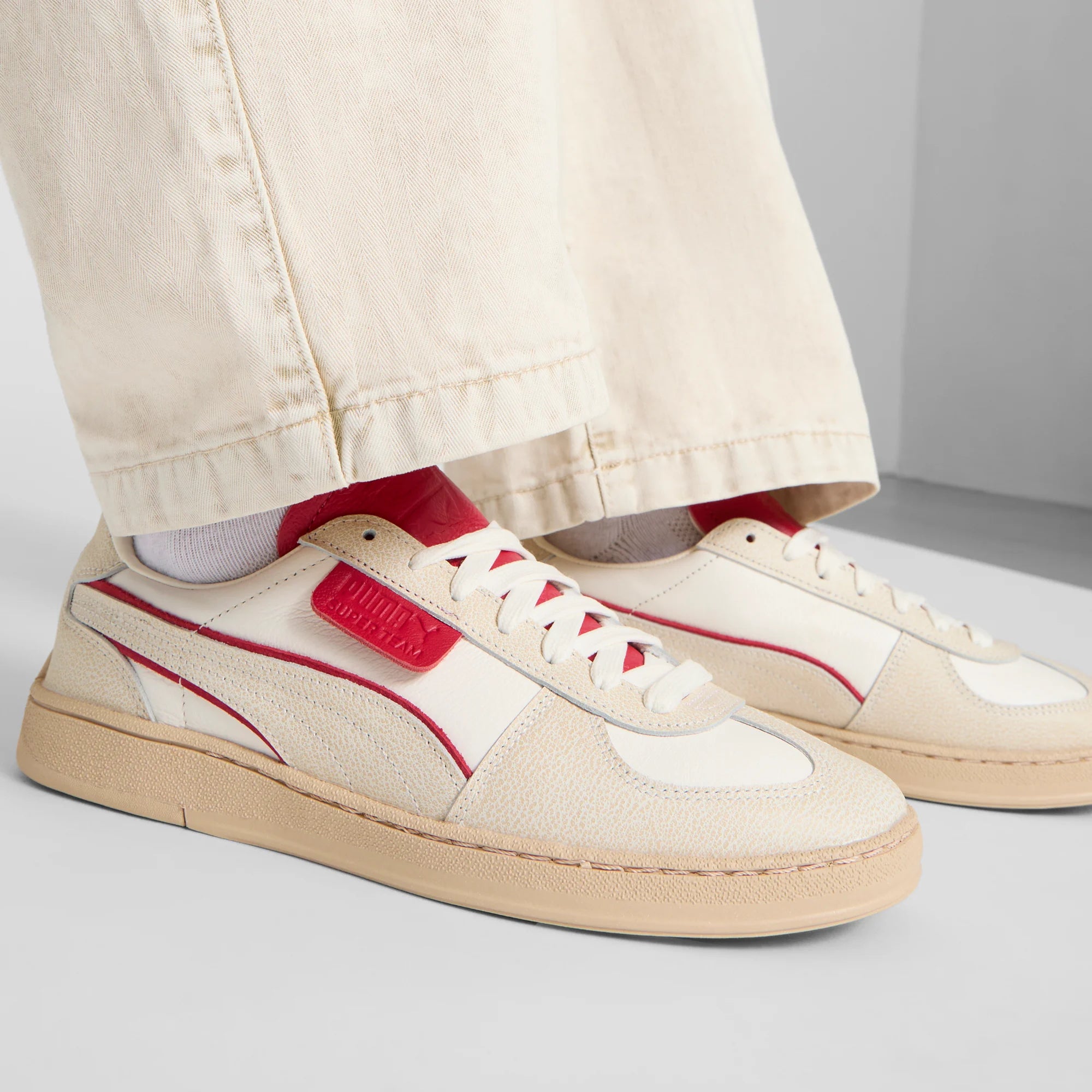 PUMA White-Club Red