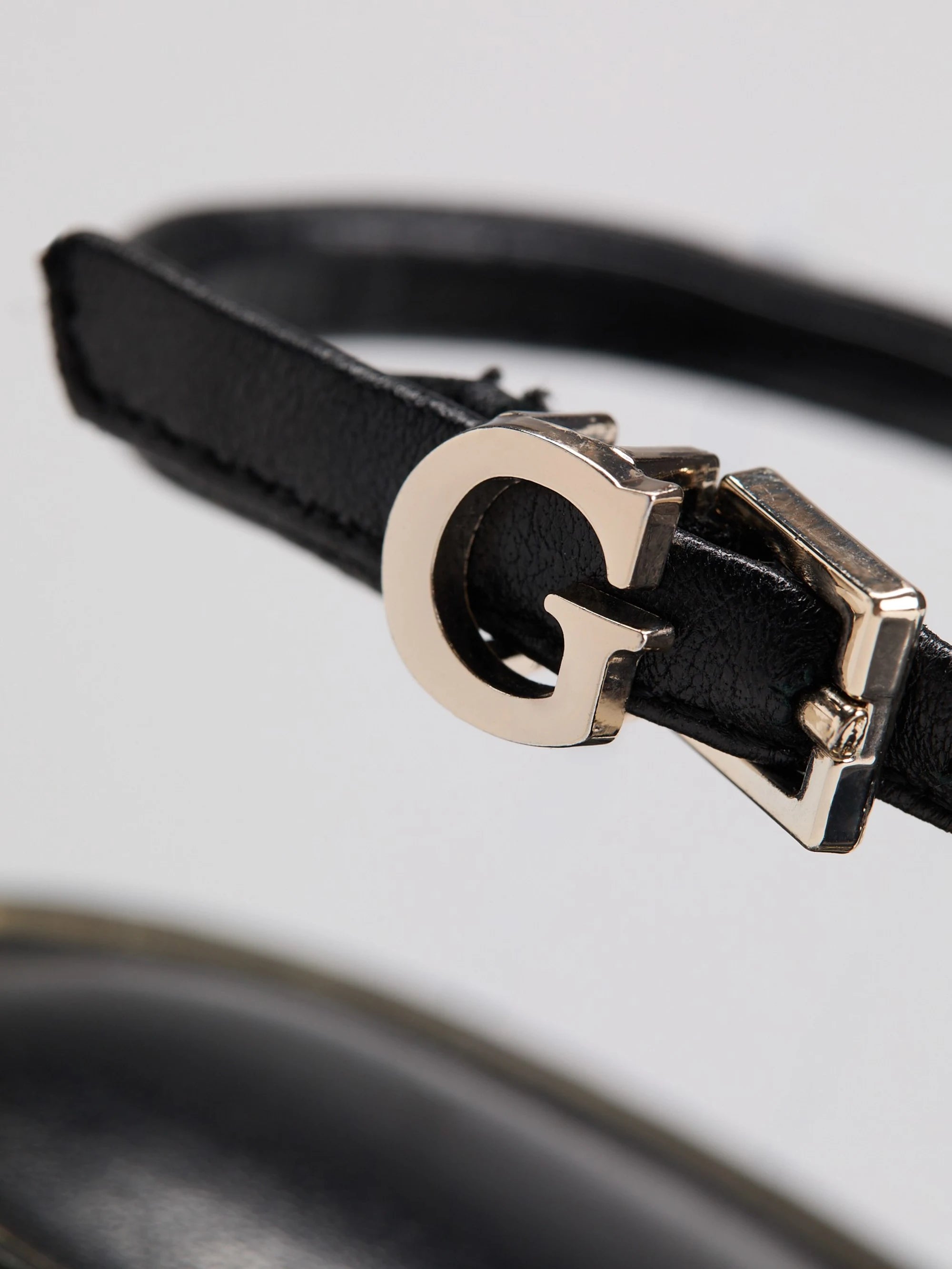 Black 001