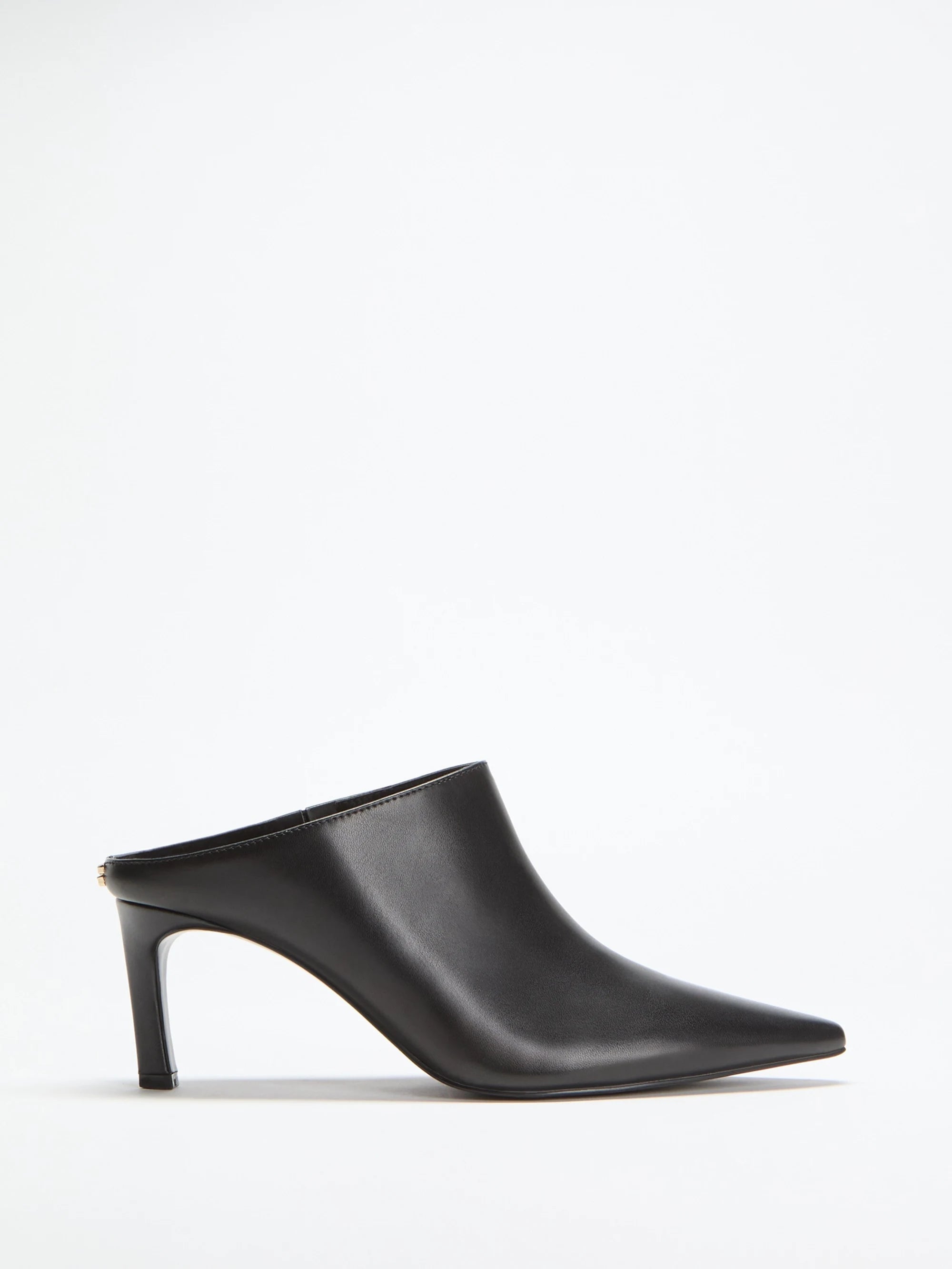 Black 002