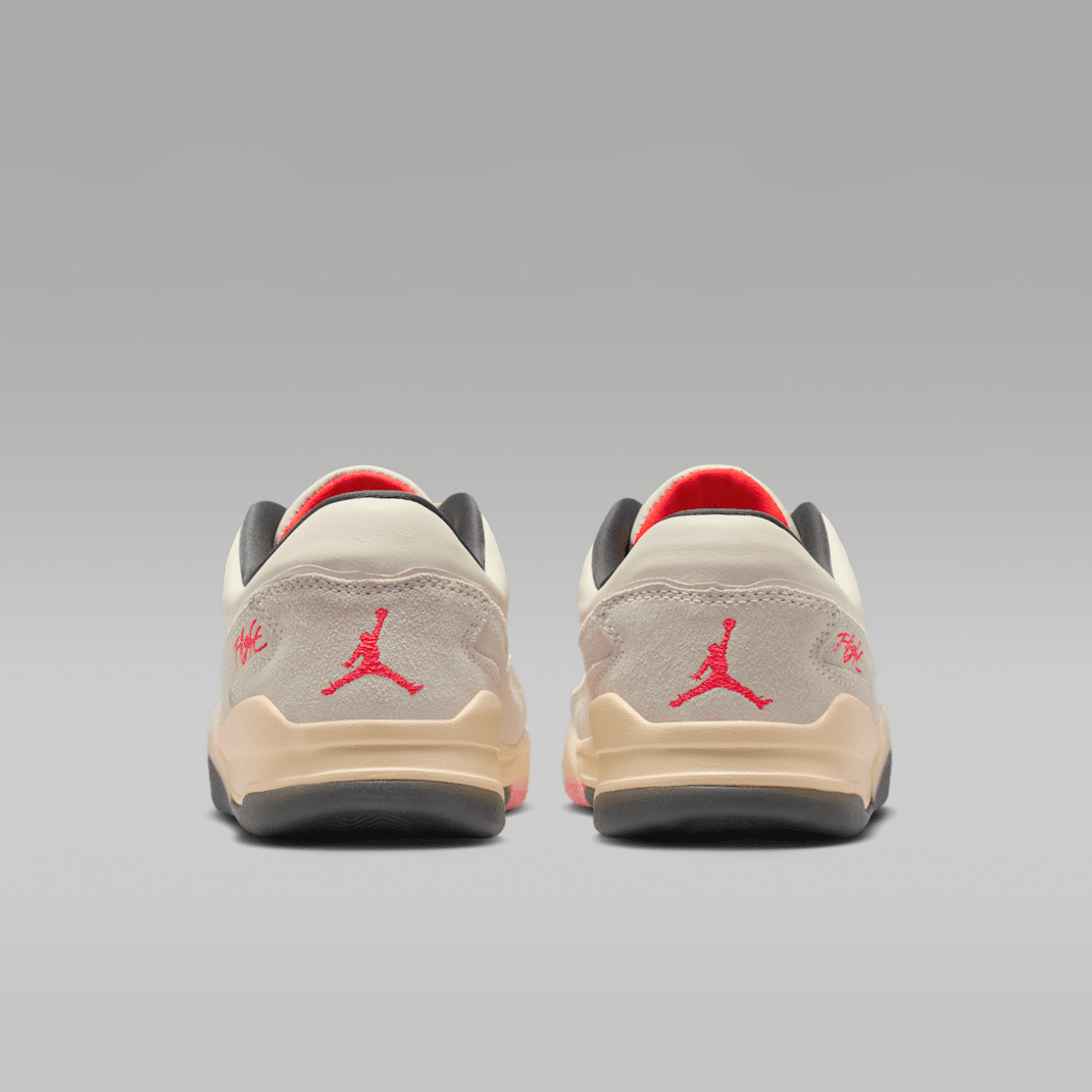 Pale Ivory/Muslin/Anthracite/Infrared 23