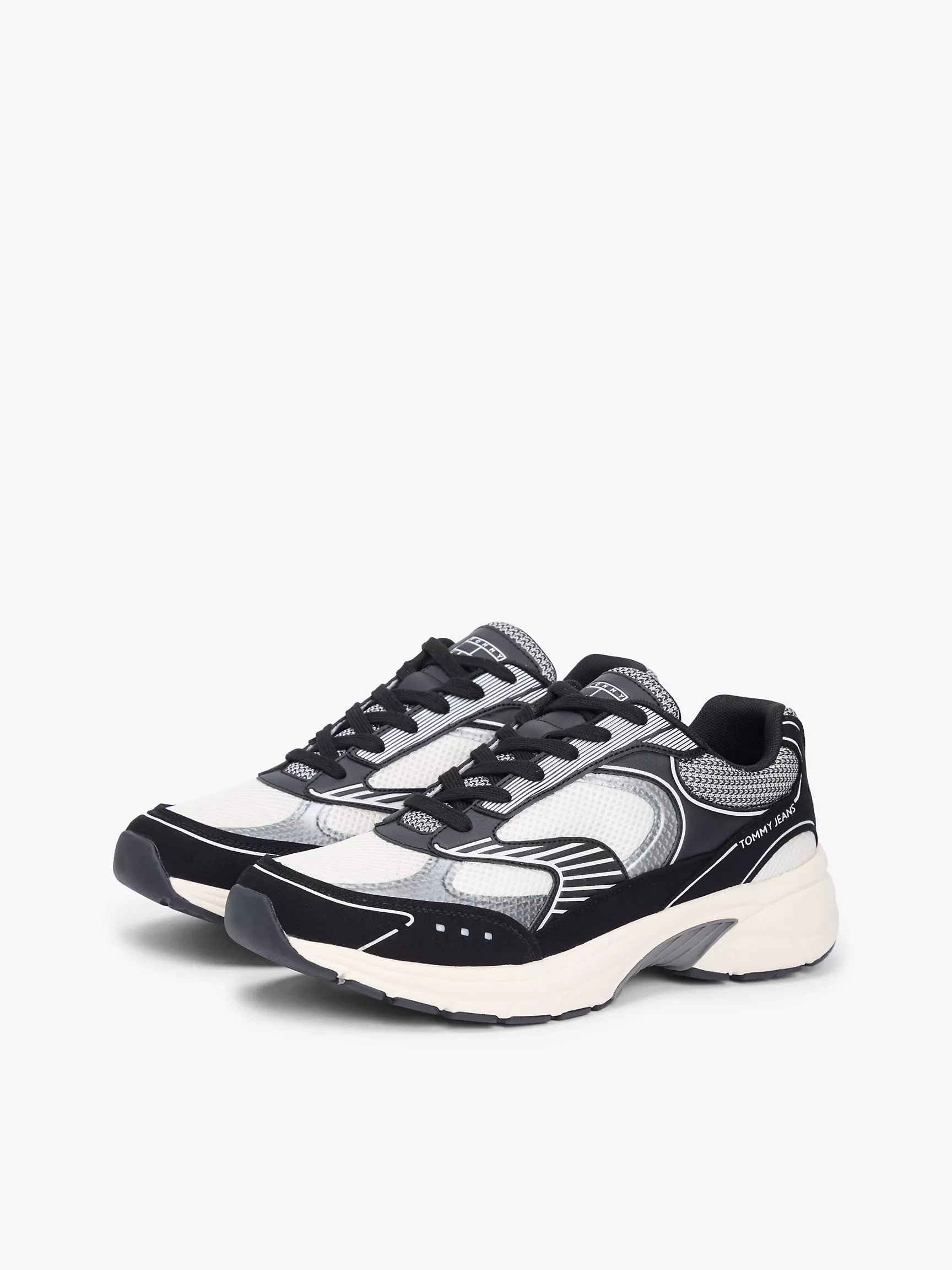 Black / Calico