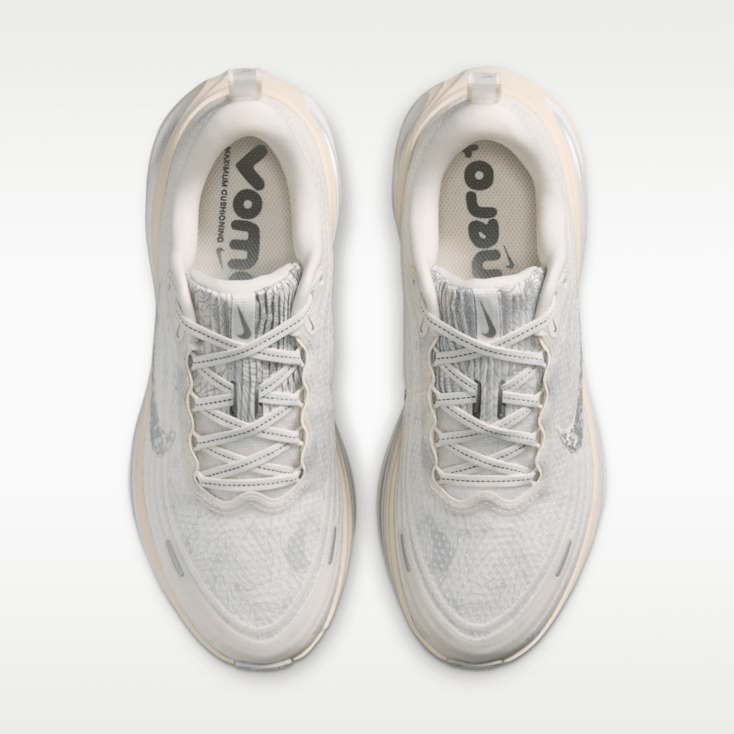 Phantom/Grey Fog/Light Smoke Grey/Summit White