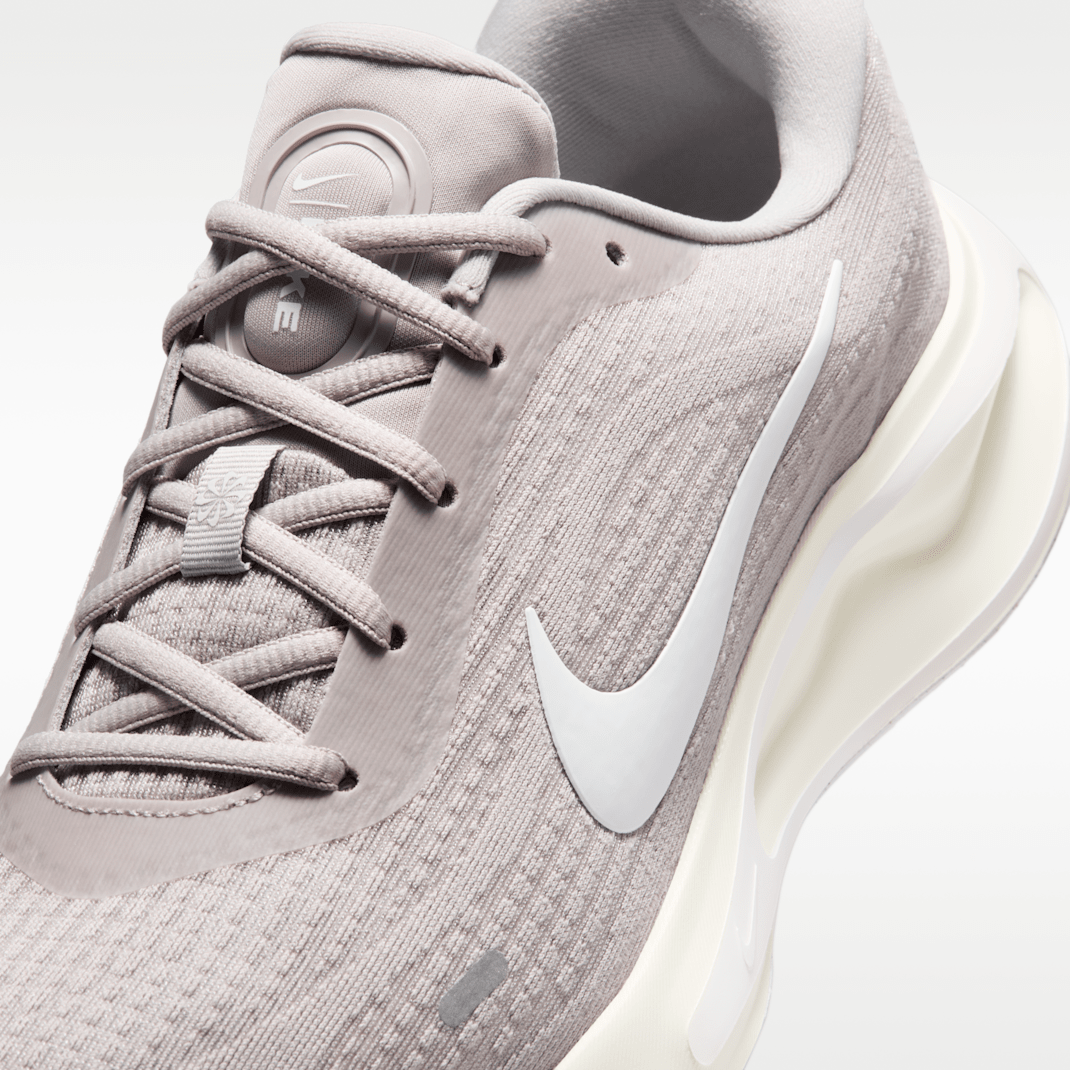 College Grey/Sail/Photon Dust/White