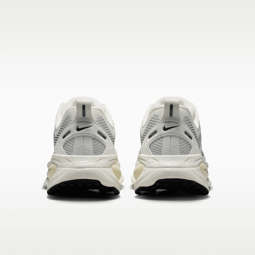 Summit White/Coconut Milk/Coconut Milk/Black