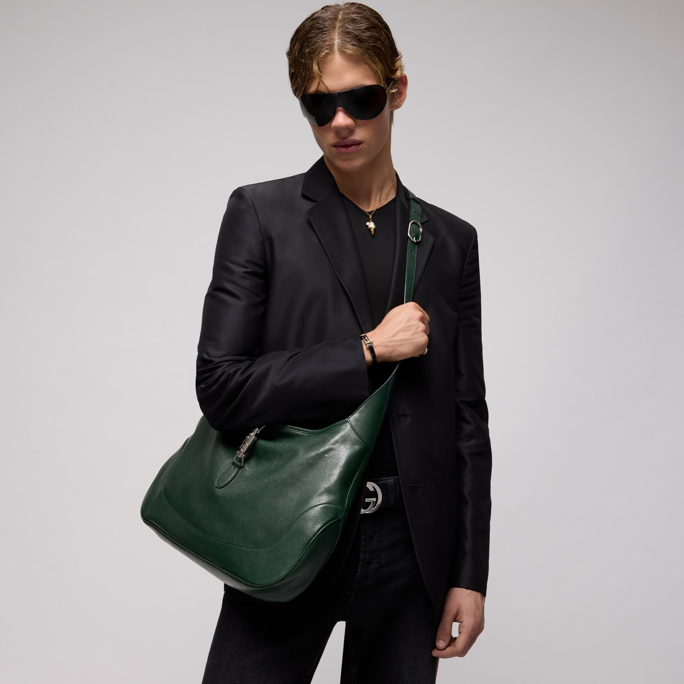 piel verde oscuro
