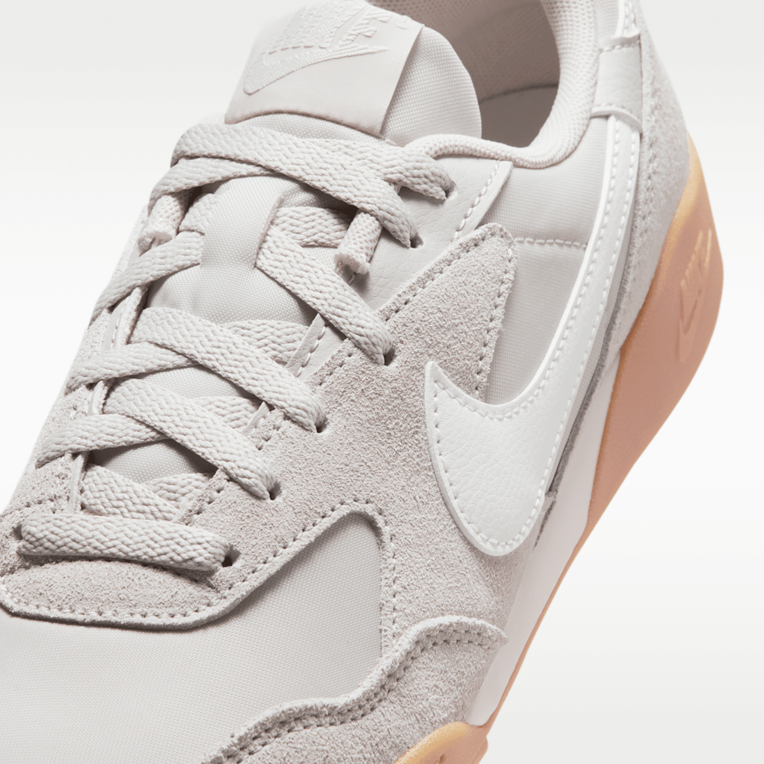 Light Orewood Brown/Gum Yellow/Sail
