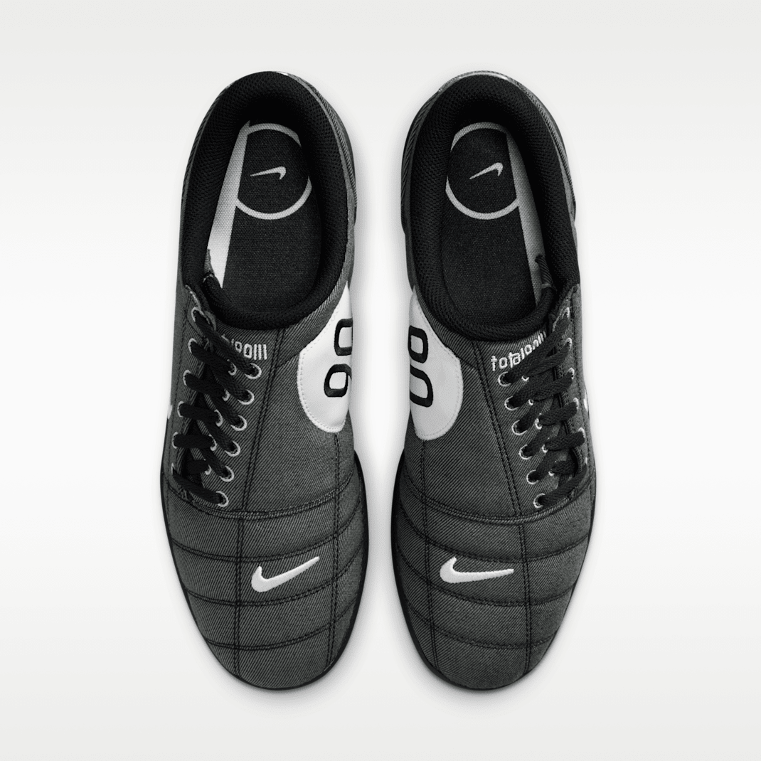 Black/Black/White