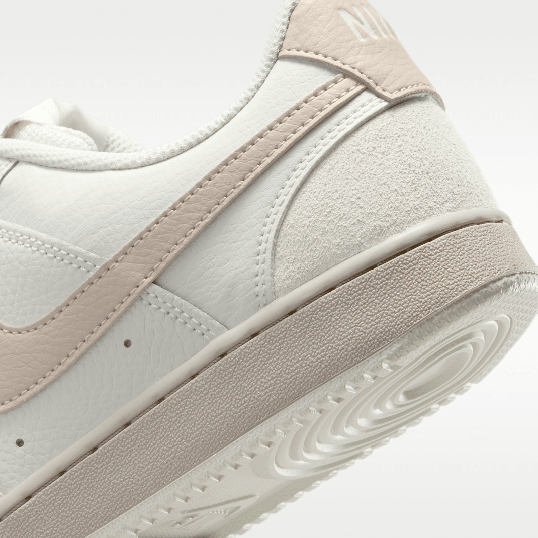 Phantom/Cream II