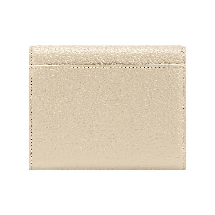 Macadamia White
