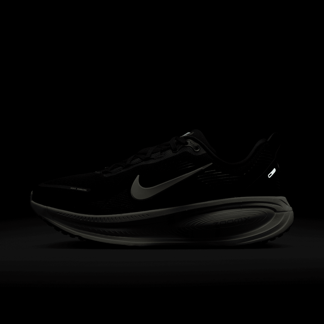 Black/Coconut Milk/Light Iron Ore/Summit White 2