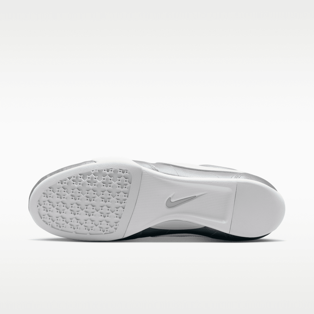 Metallic Silver/Grey Fog/White/White