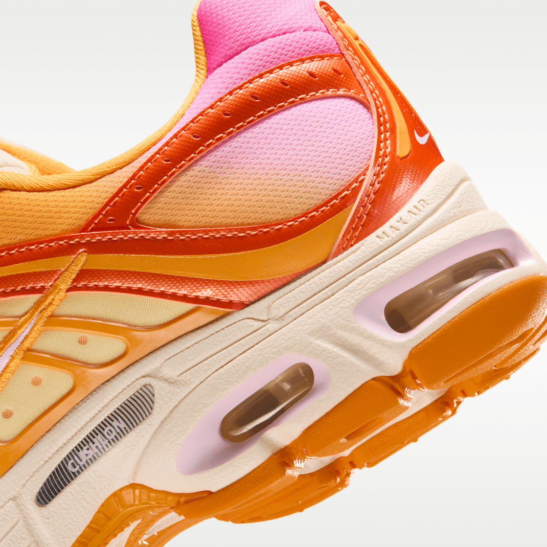 Orange Horizon/University Gold/Multi-Color/Pink Foam