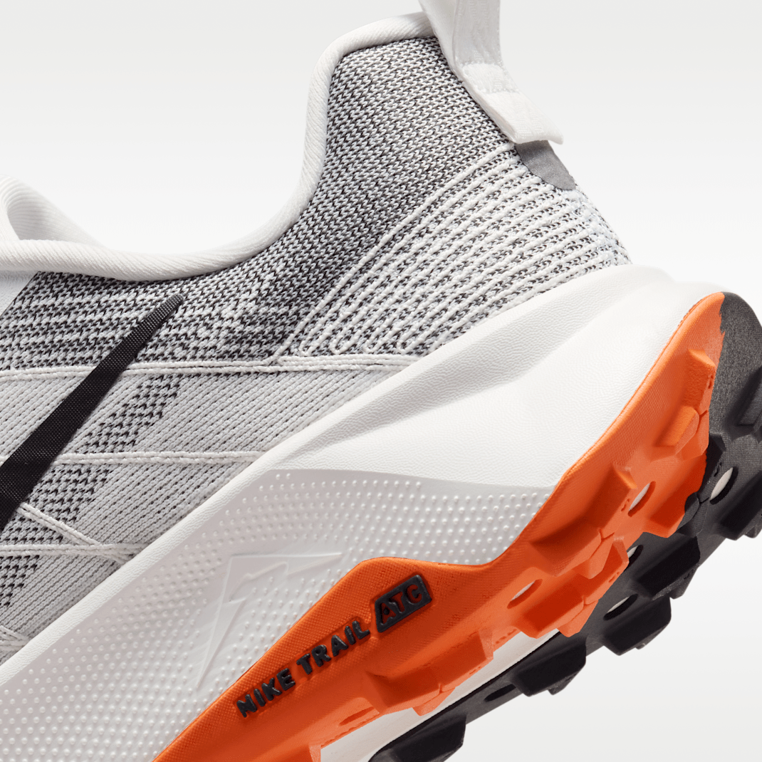 Summit White/Safety Orange/Phantom/Black