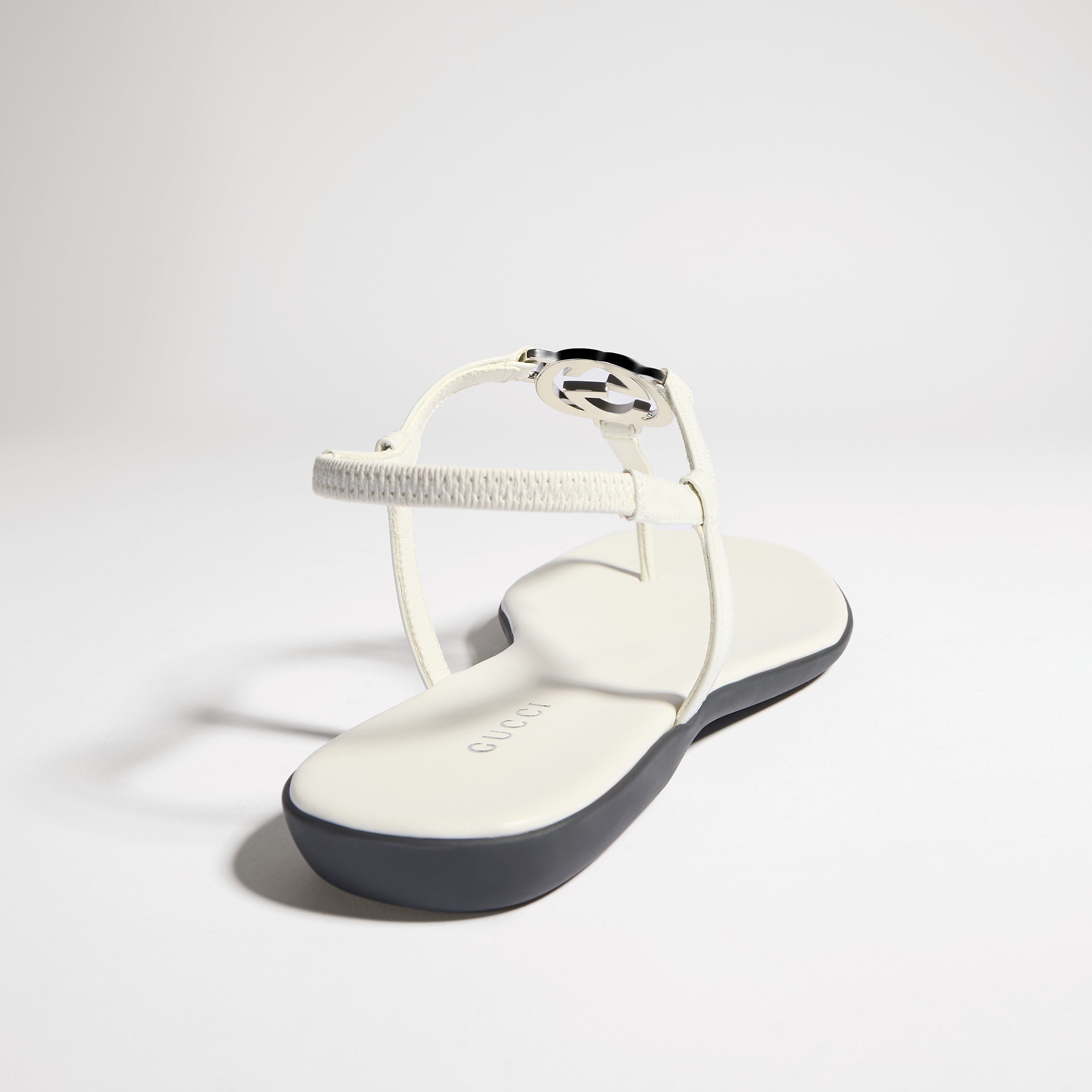 piel de charol blanca