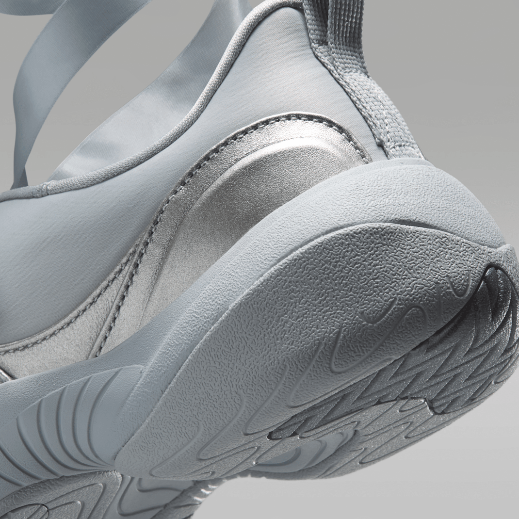 Metallic Silver/Smoke Grey/Photon Dust