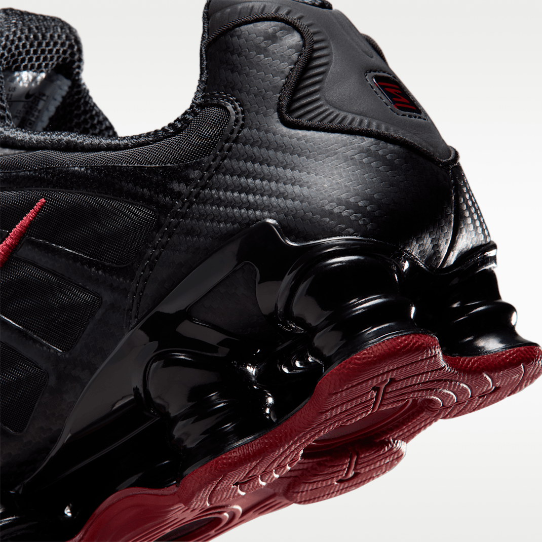 Black/Tough Red/Black