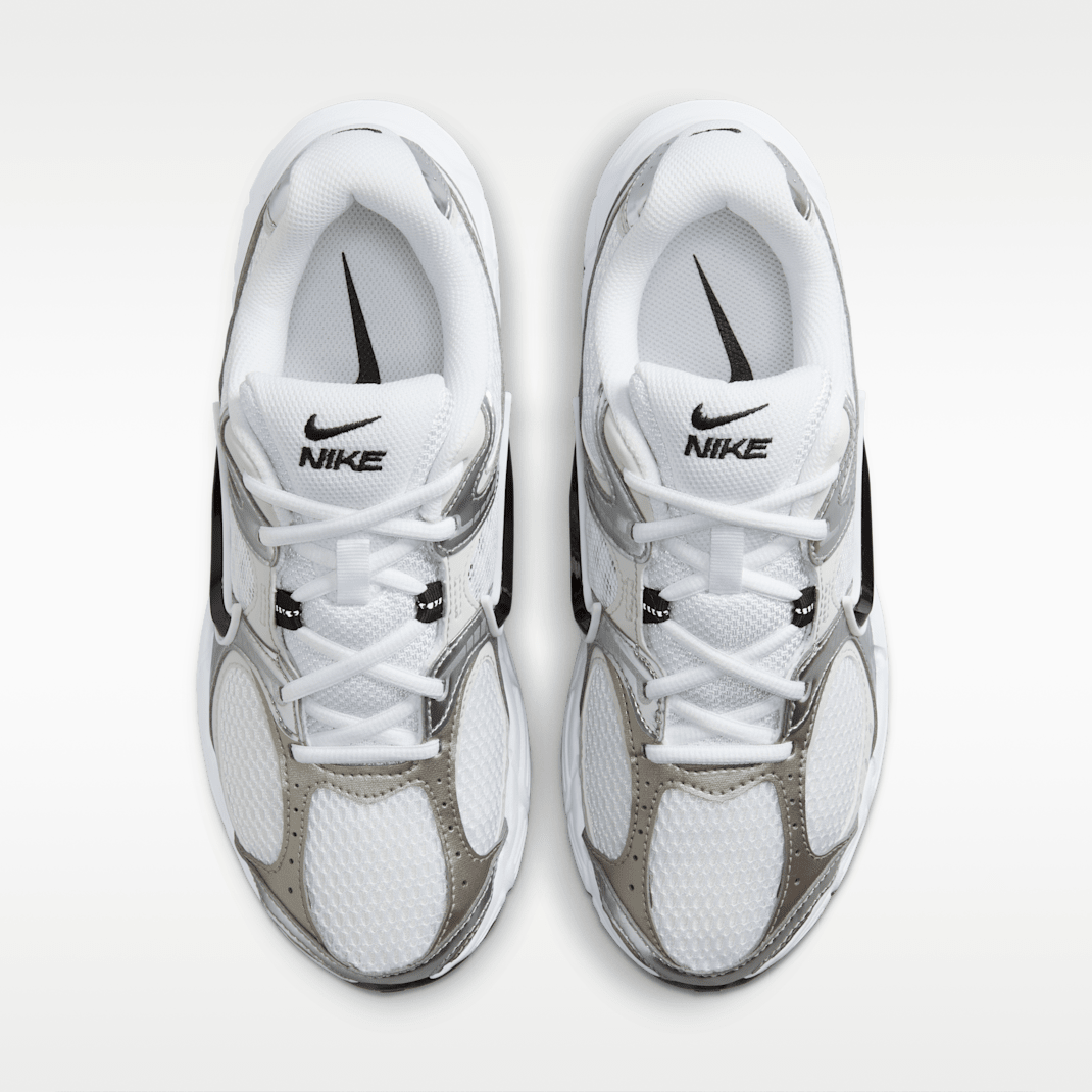 White/Vast Grey/Metallic Silver/Black