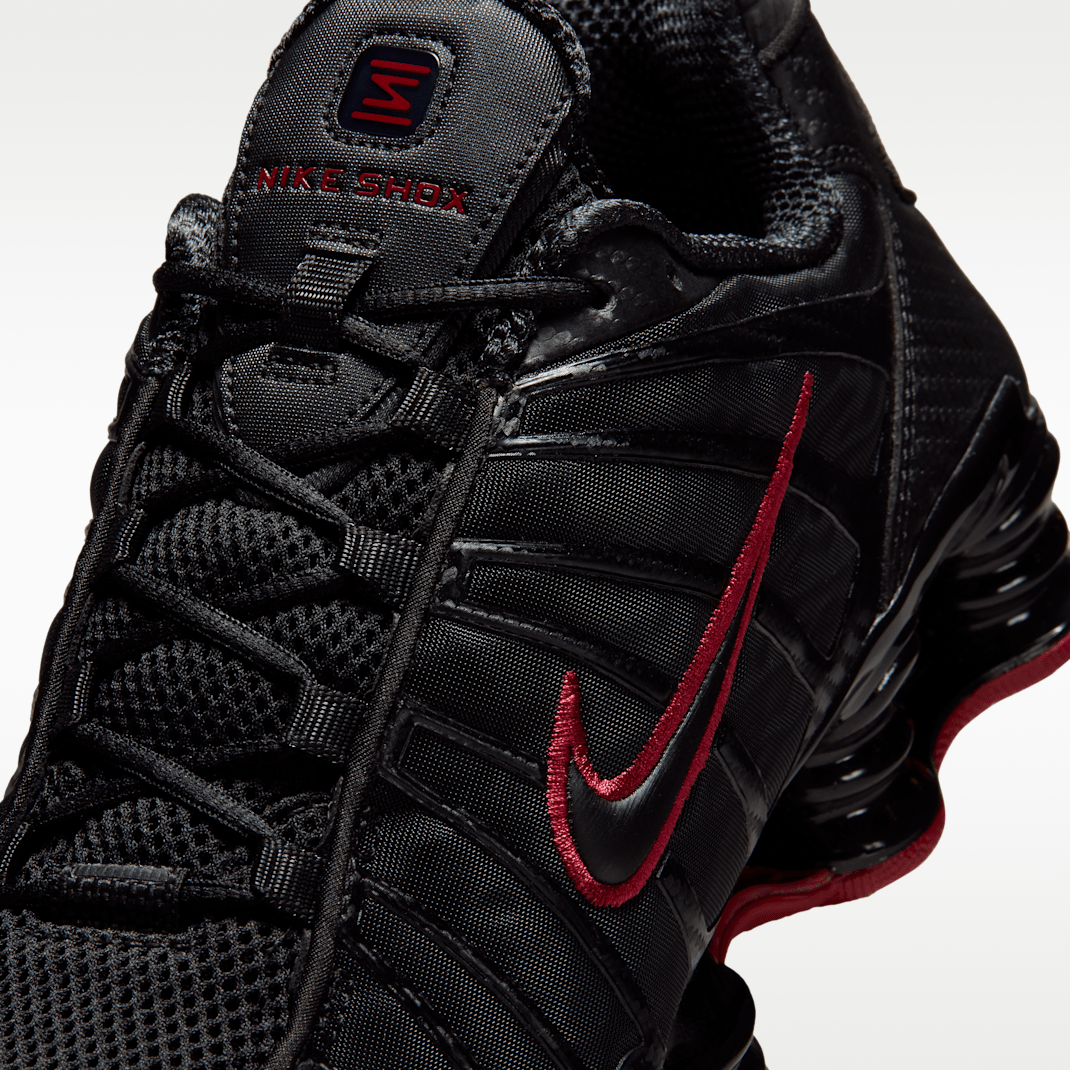 Black/Tough Red/Black