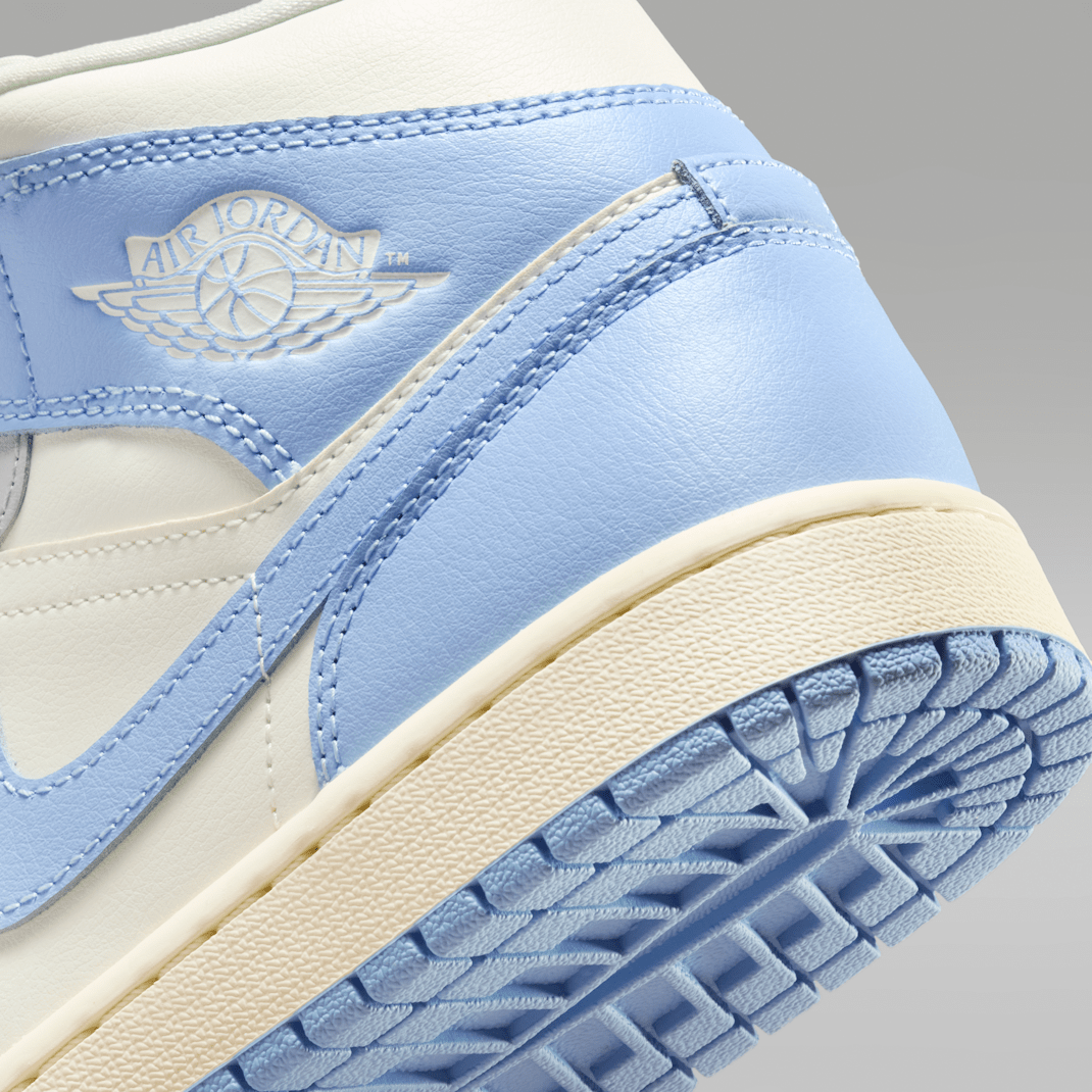 Psychic Blue/Sail/Coconut Milk/Neutral Grey
