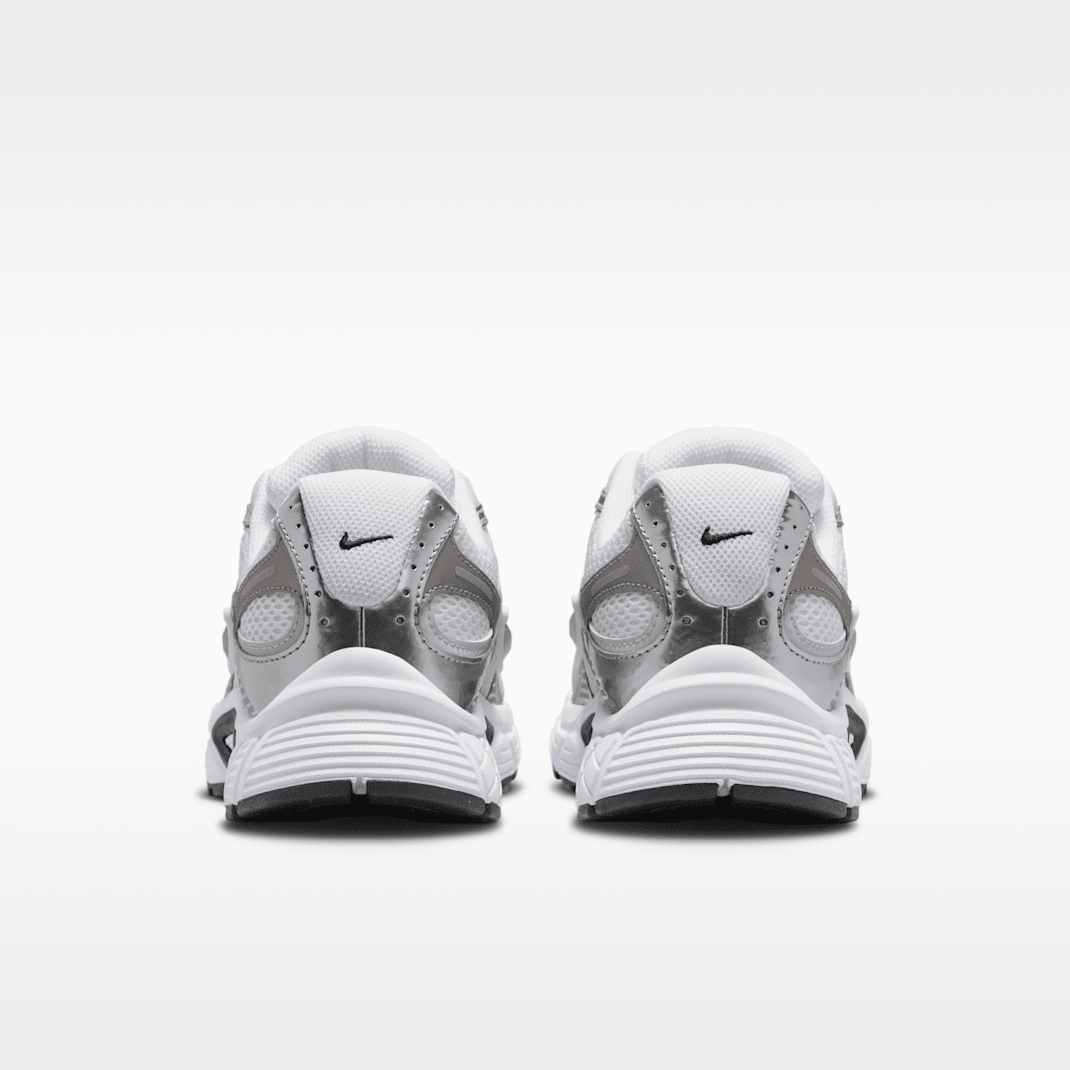White/Vast Grey/Metallic Silver/Black