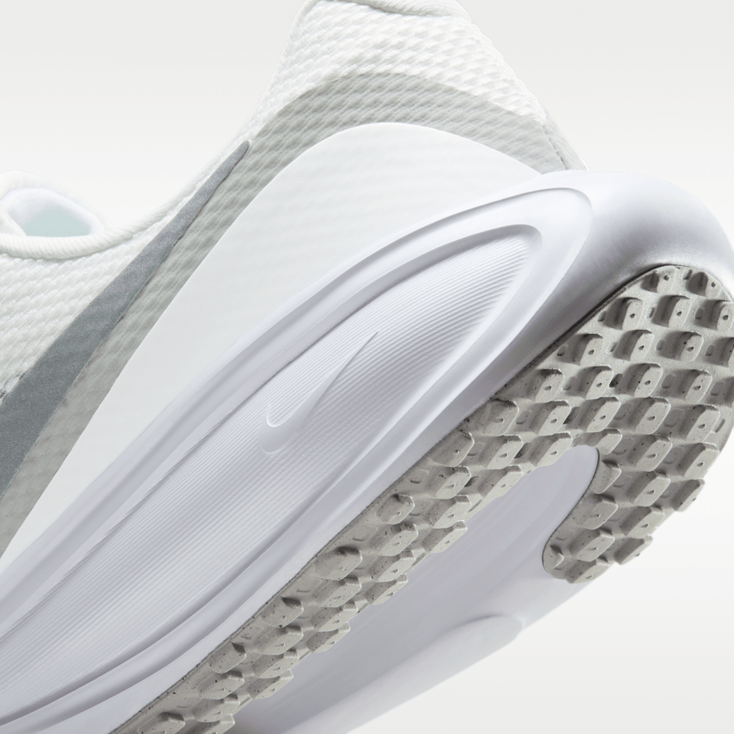 Summit White/White/Photon Dust/Metallic Silver
