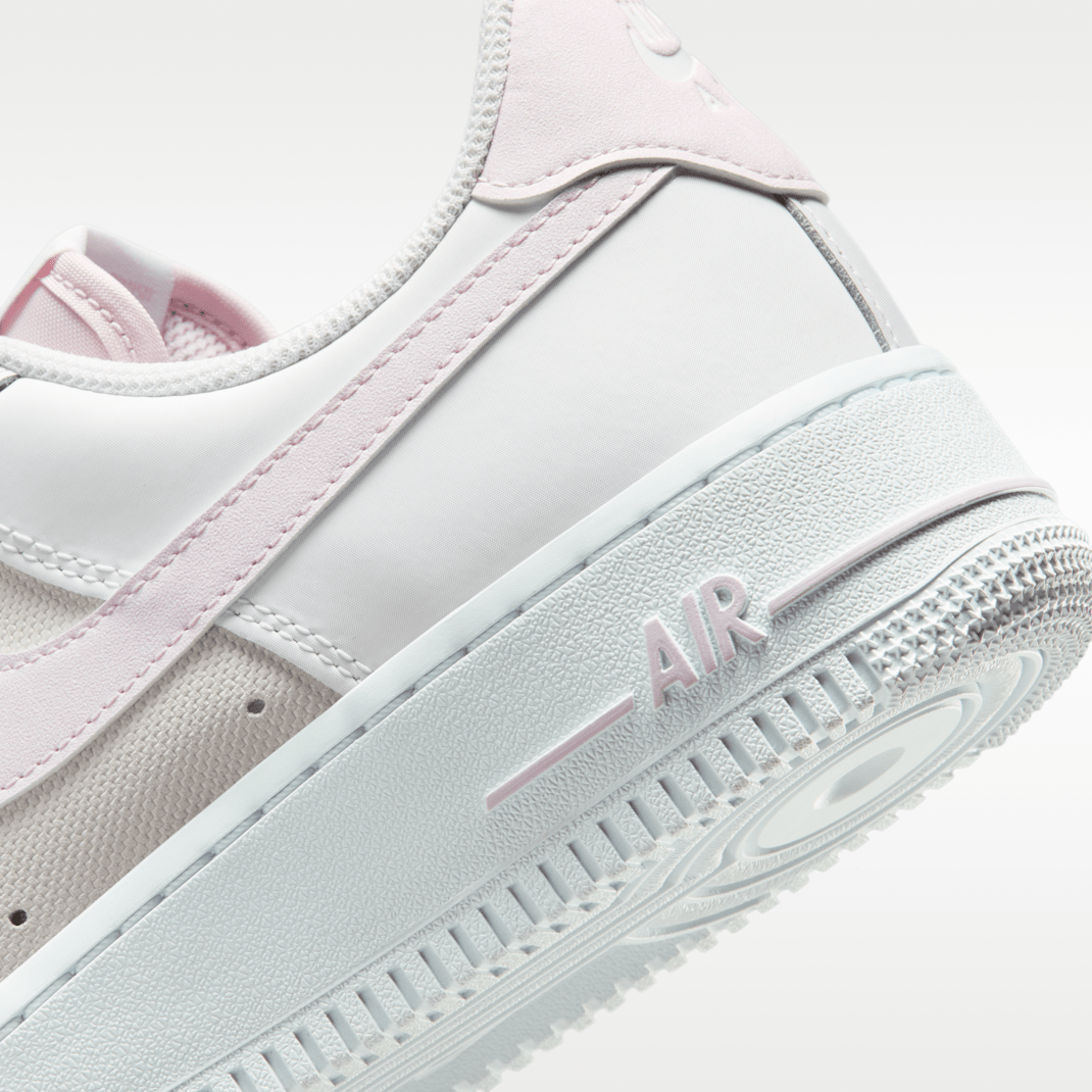 White/Metallic Silver/Bleached Lilac