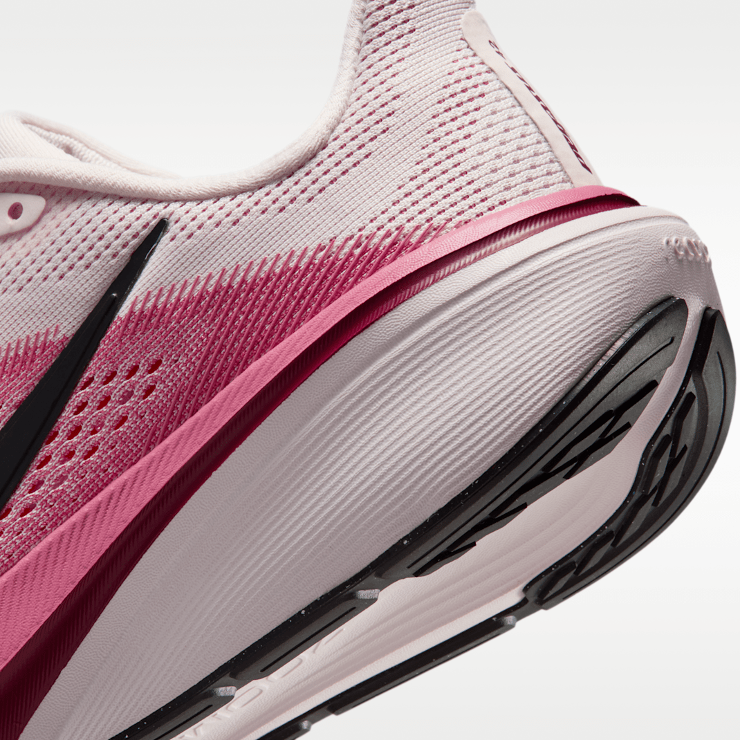 Pearl Pink/Peony/Team Crimson/Black
