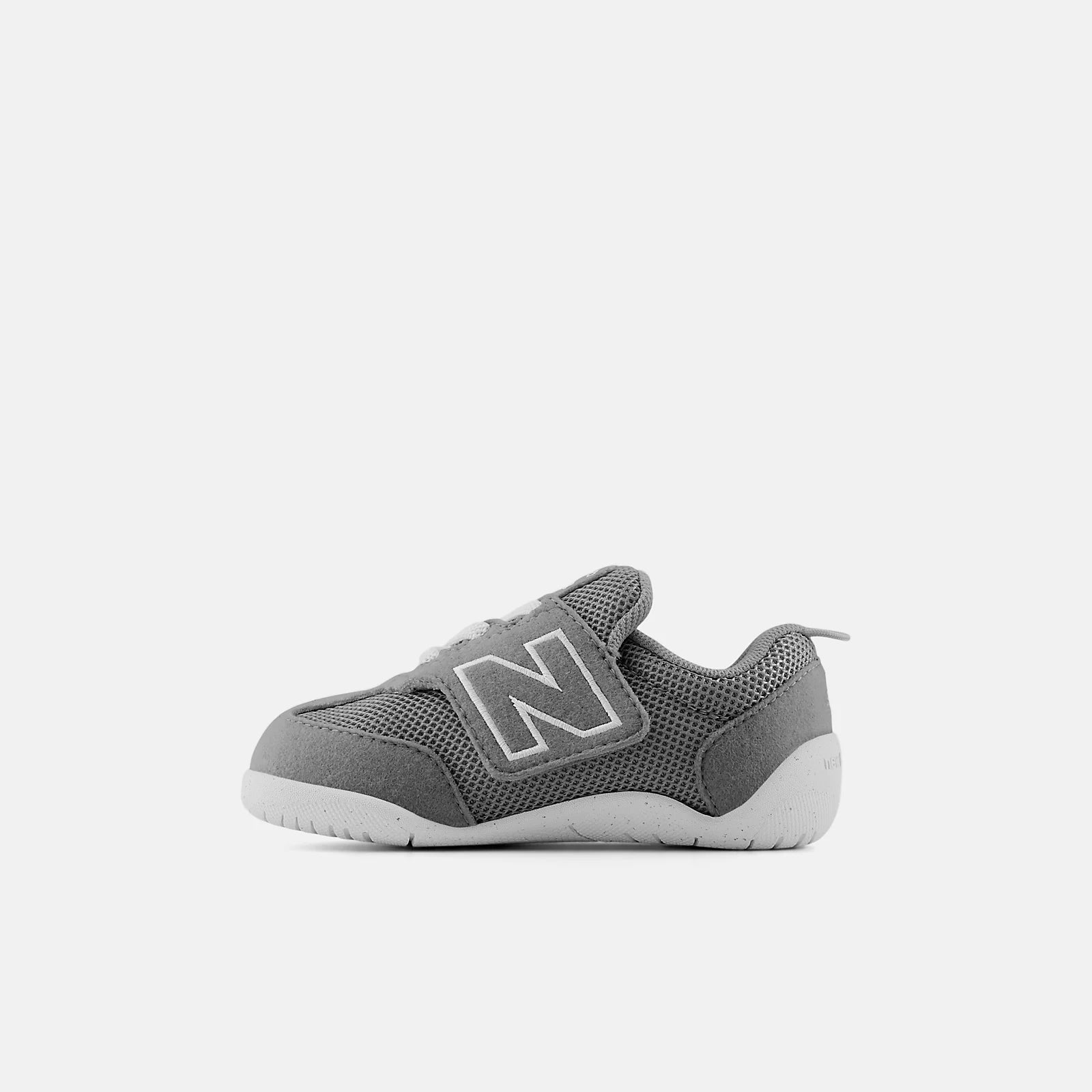 Harbor Gray With Nb White