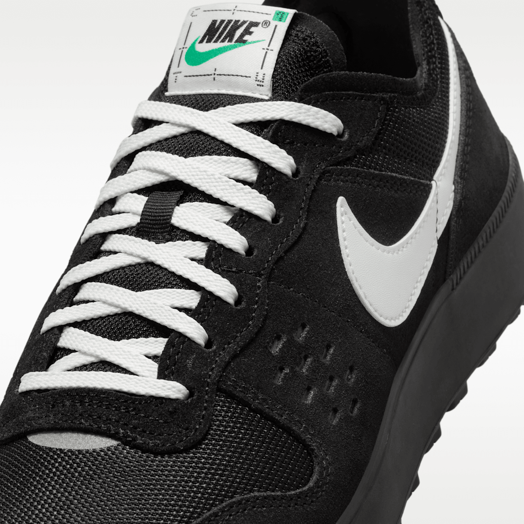 Black/Stadium Green/Summit White