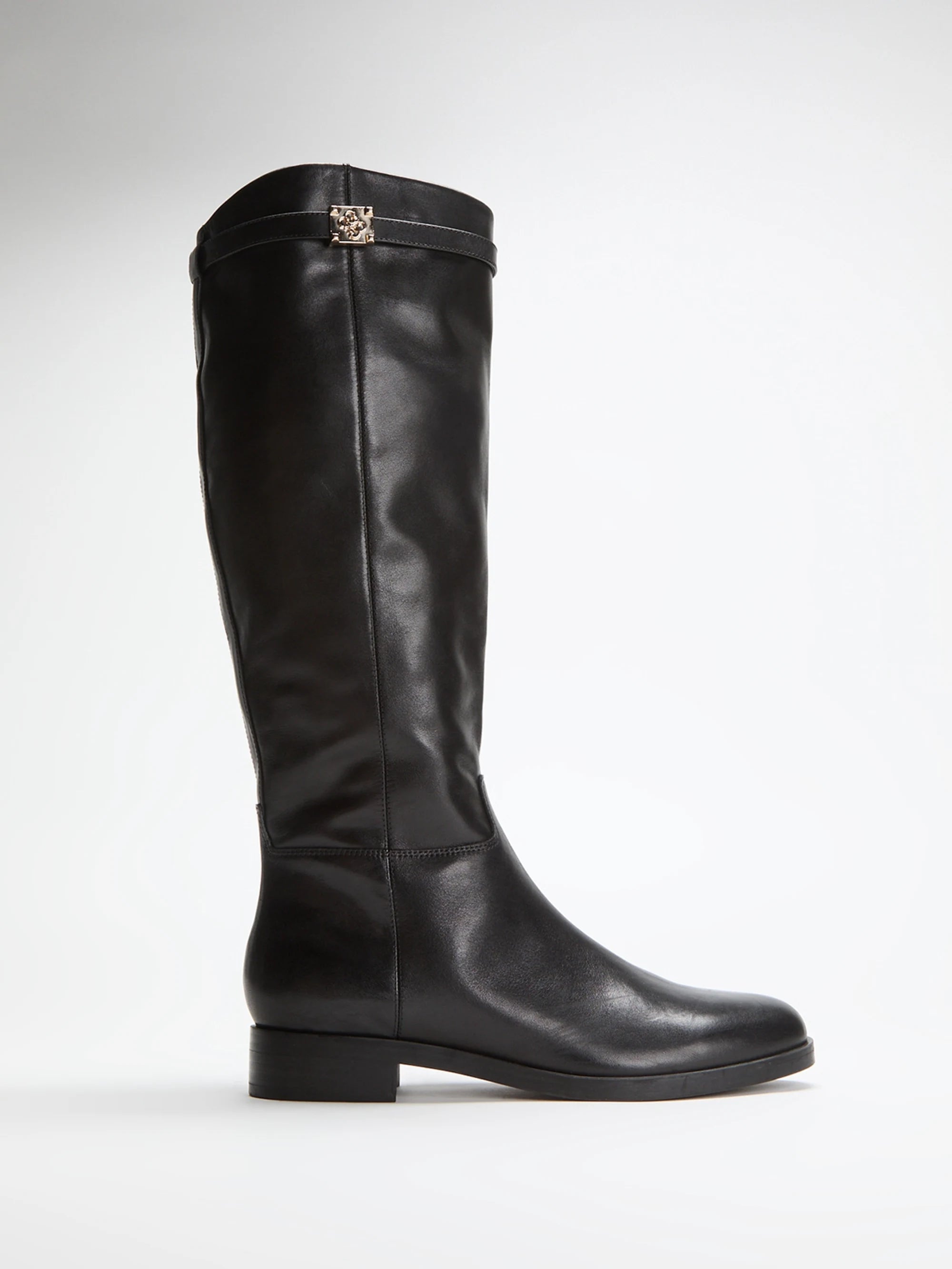 Black 001