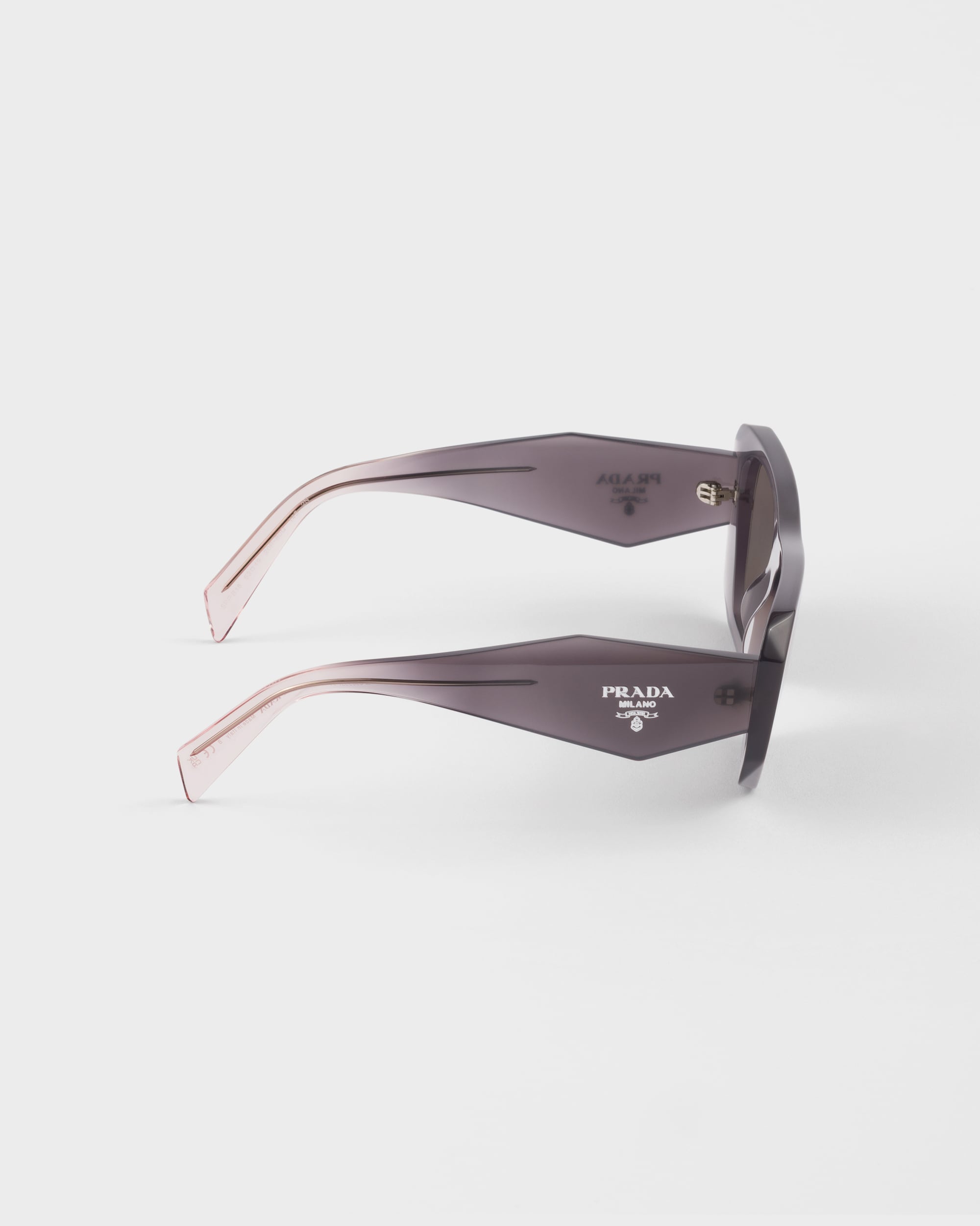 Lentes grises