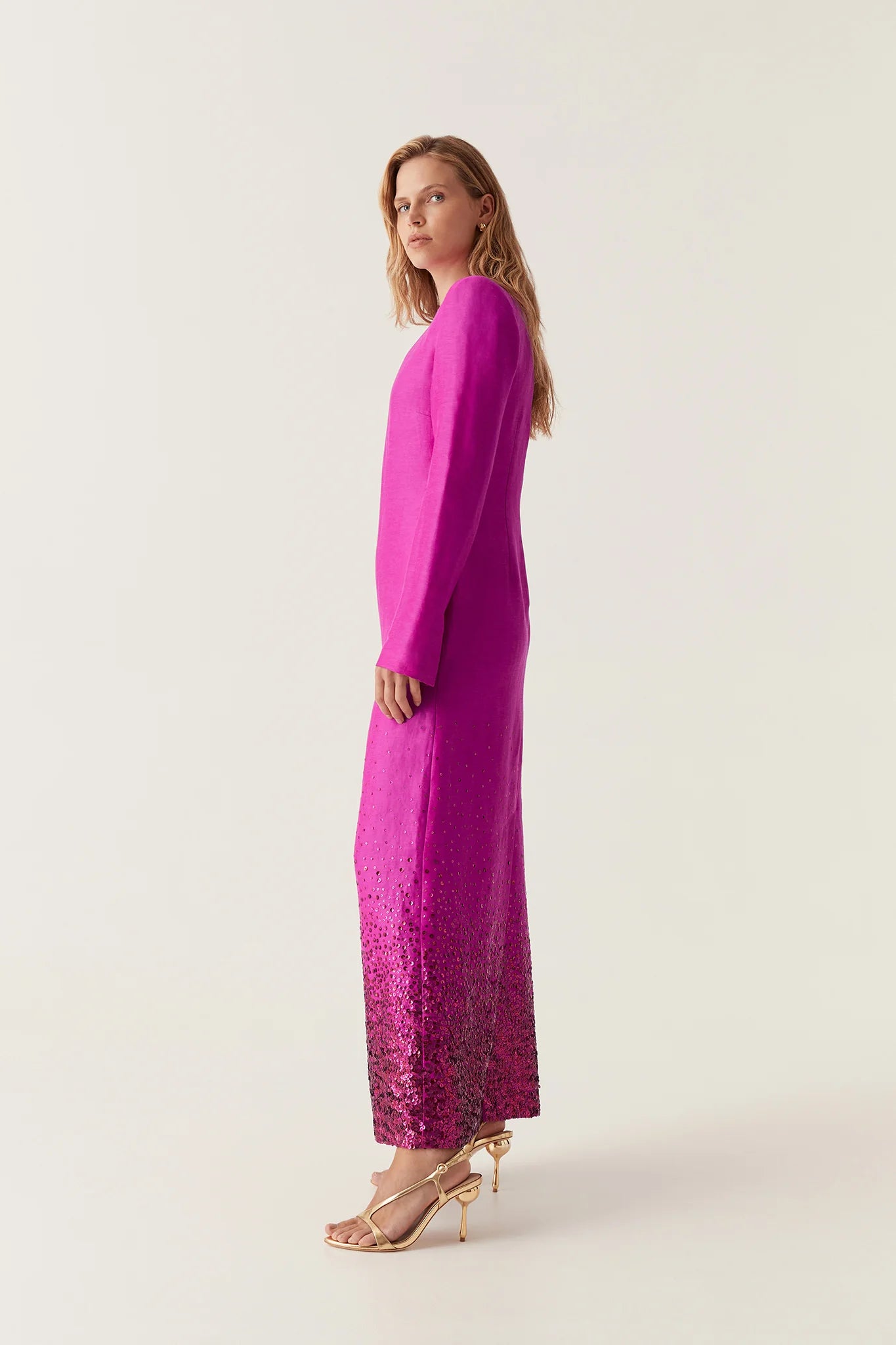 DEEP MAGENTA