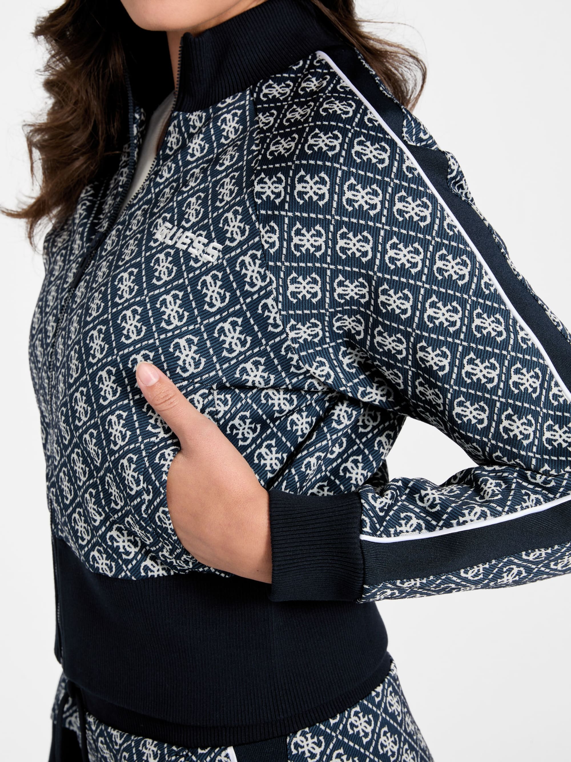 4G Rhombus Ocean Jacquard