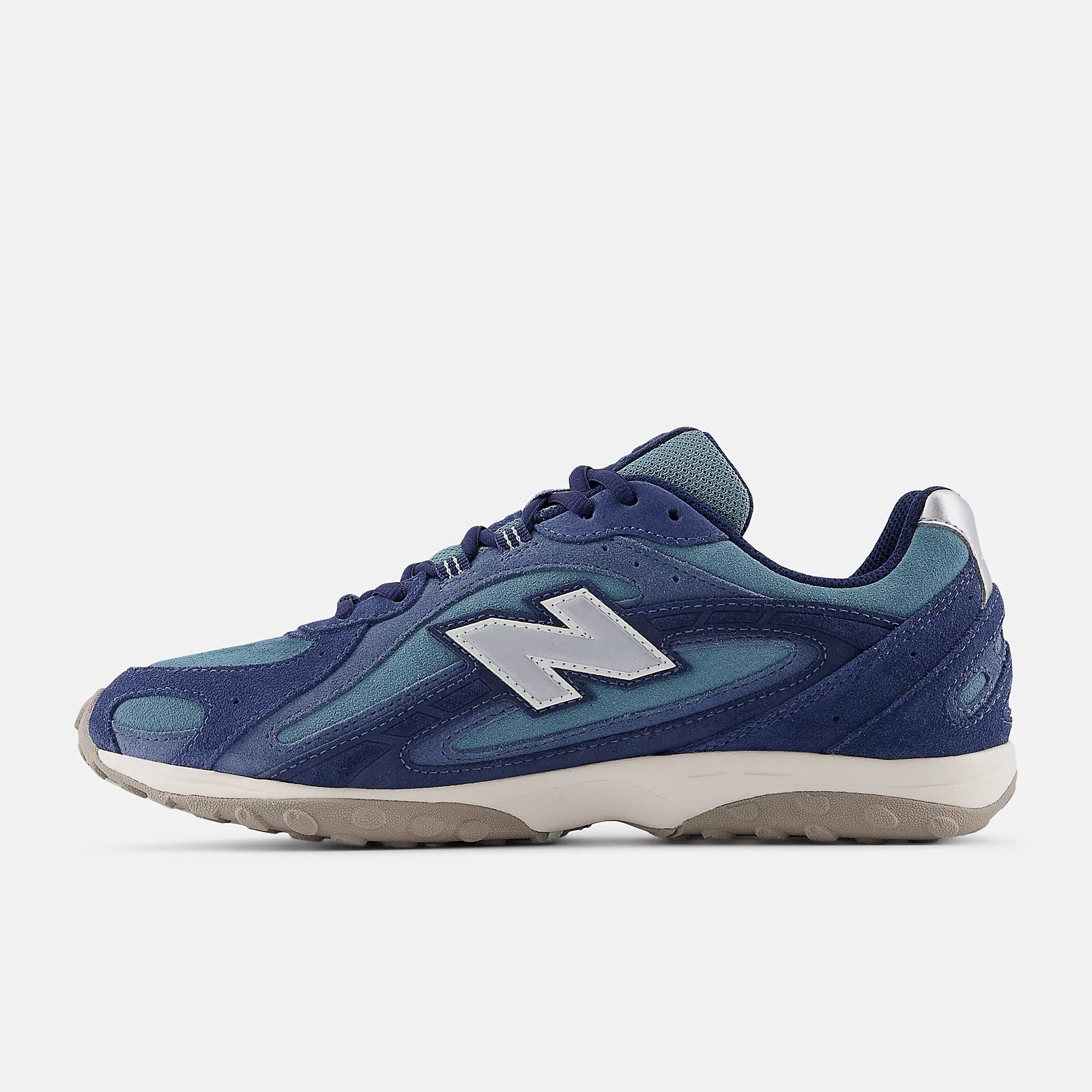 Nb Navy With Salt Water