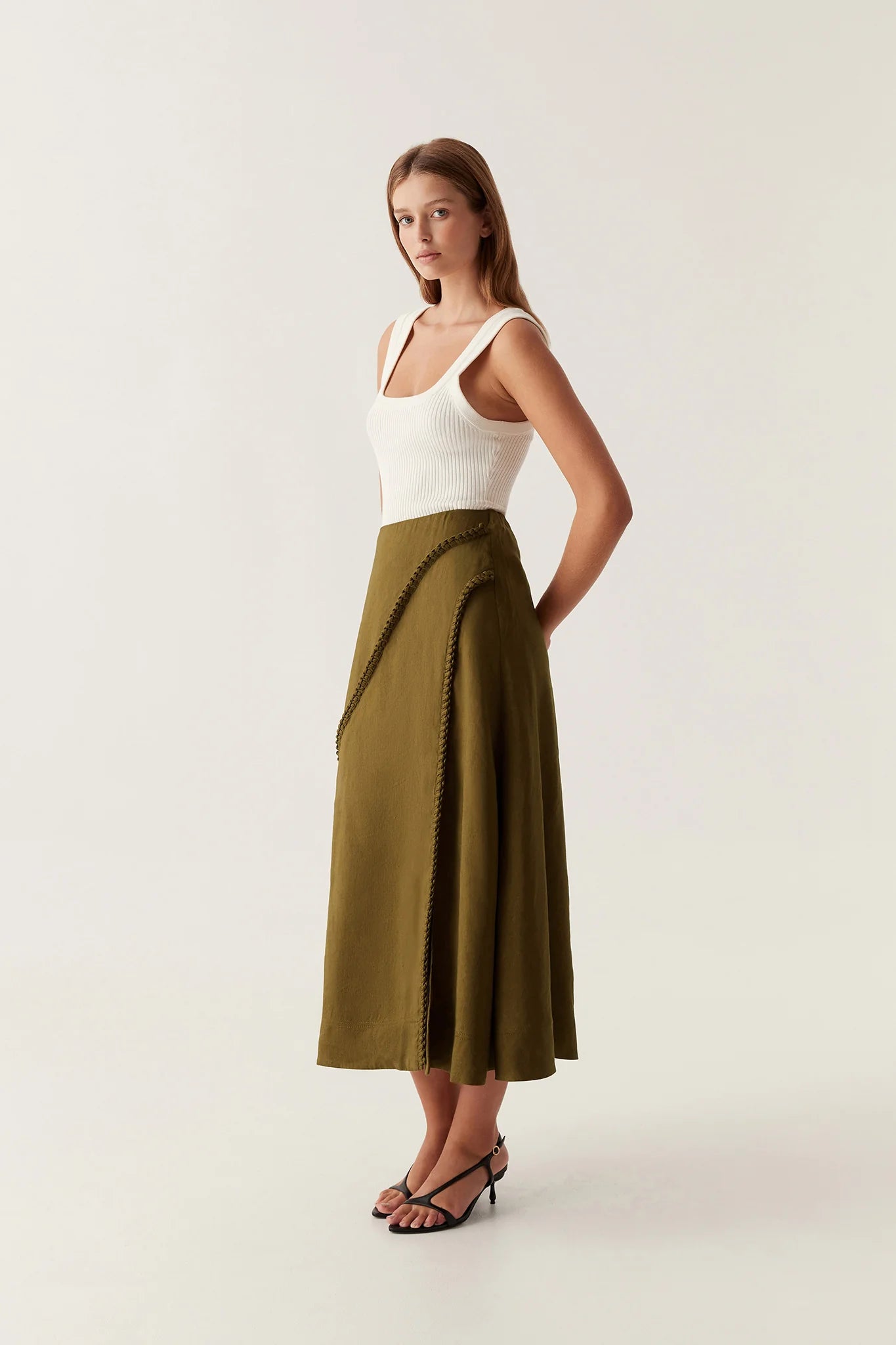 DEEP OLIVE