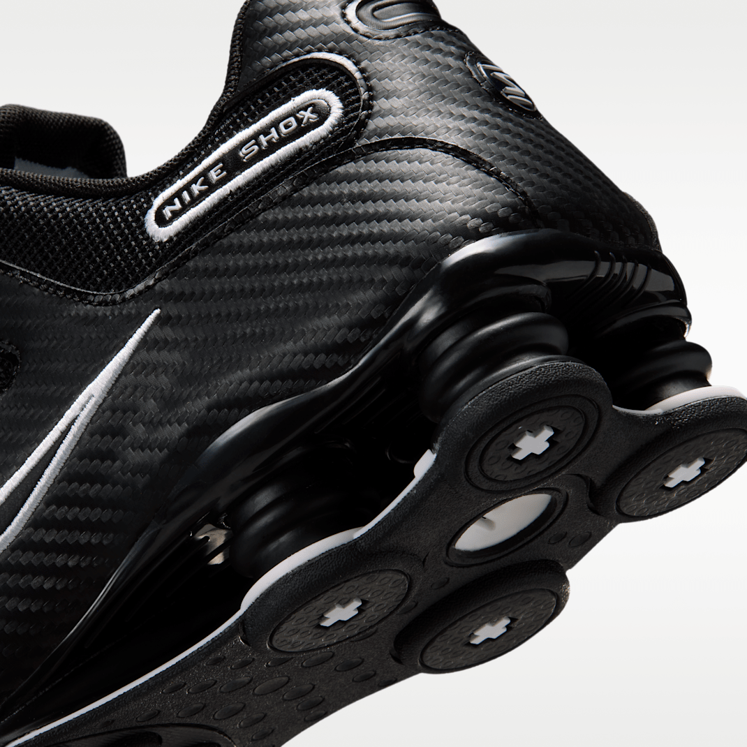 Black/White/Black