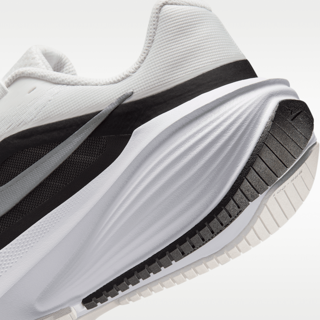 Summit White/Black/White/Metallic Silver