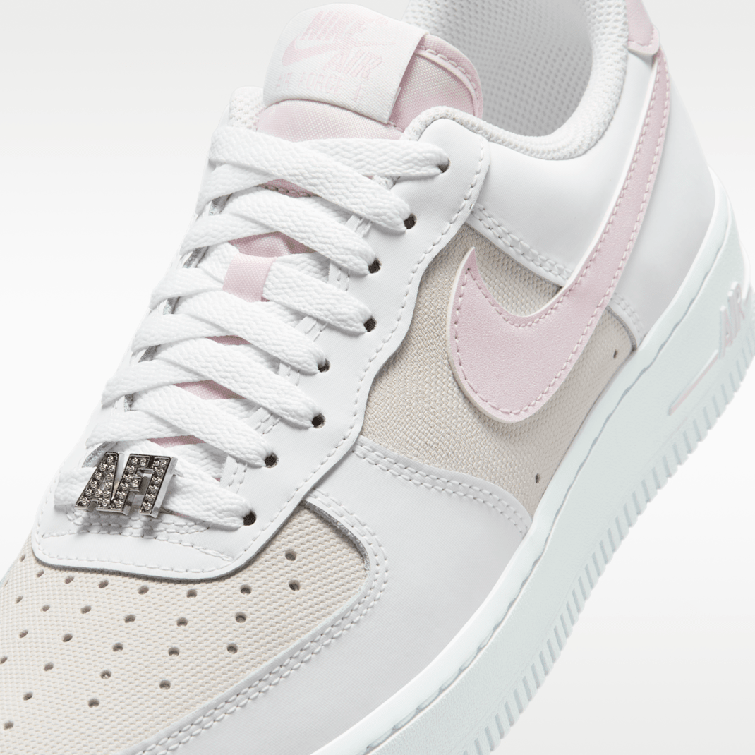 White/Metallic Silver/Bleached Lilac