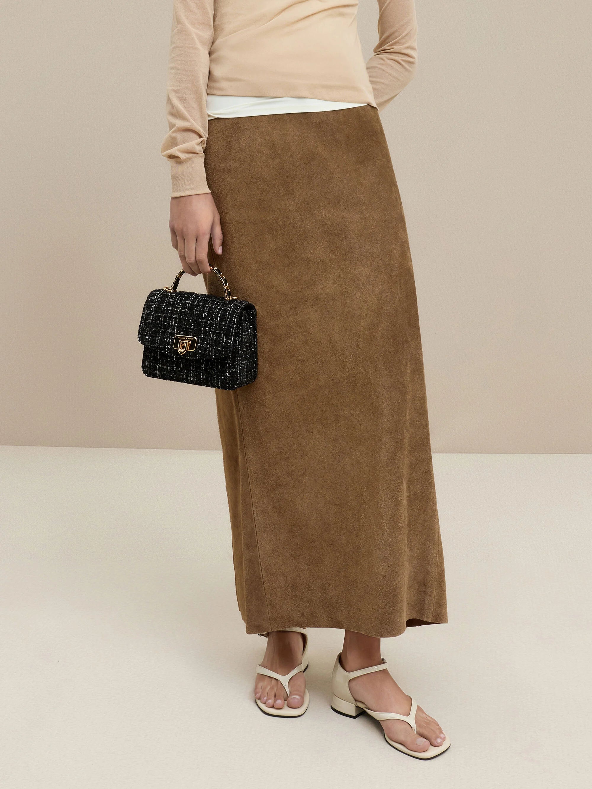 Black Tweed