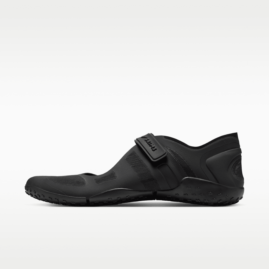 Black/Black/NSKM Dark Smoke