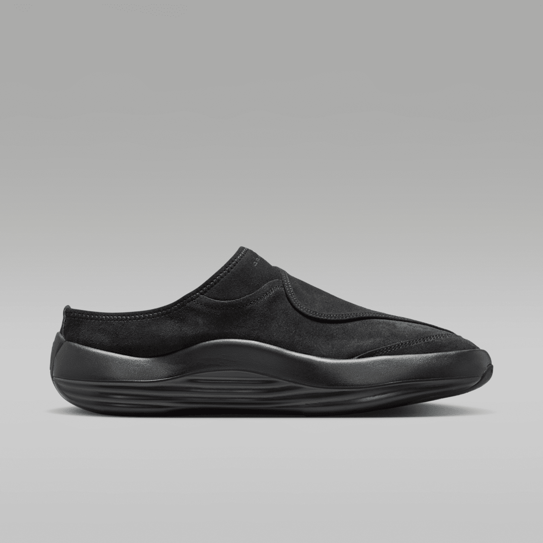 Black/Dark Smoke Grey