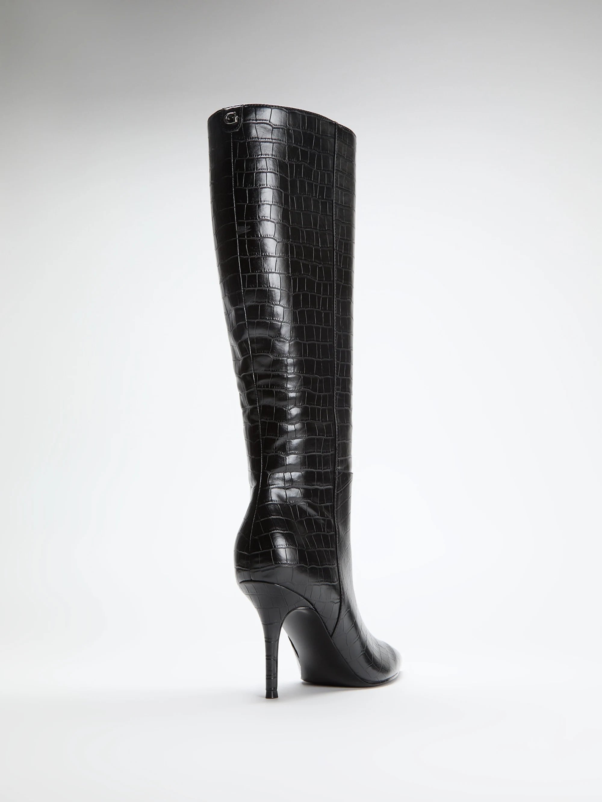 Black 002